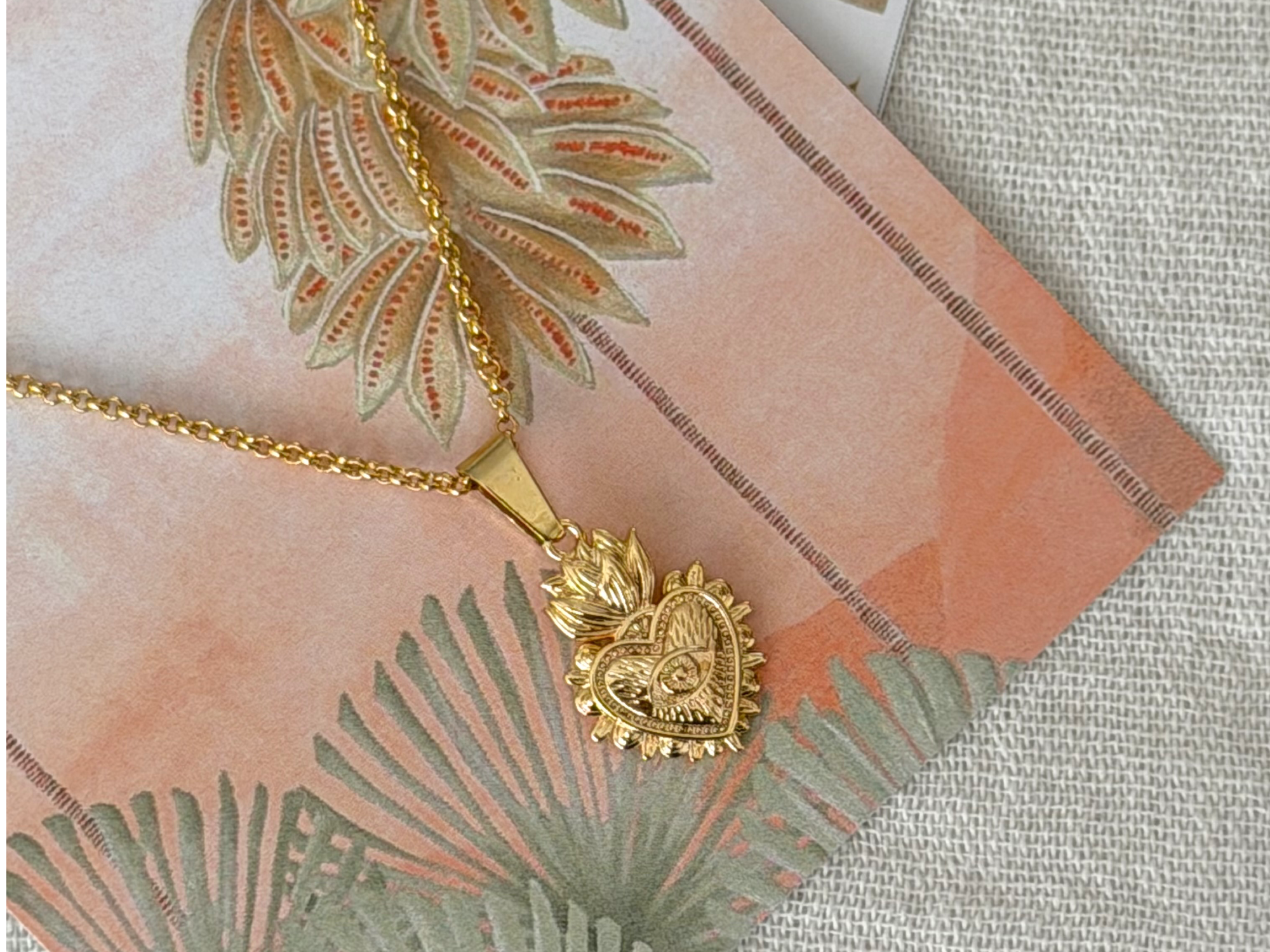 Collar Sagrado Corazón