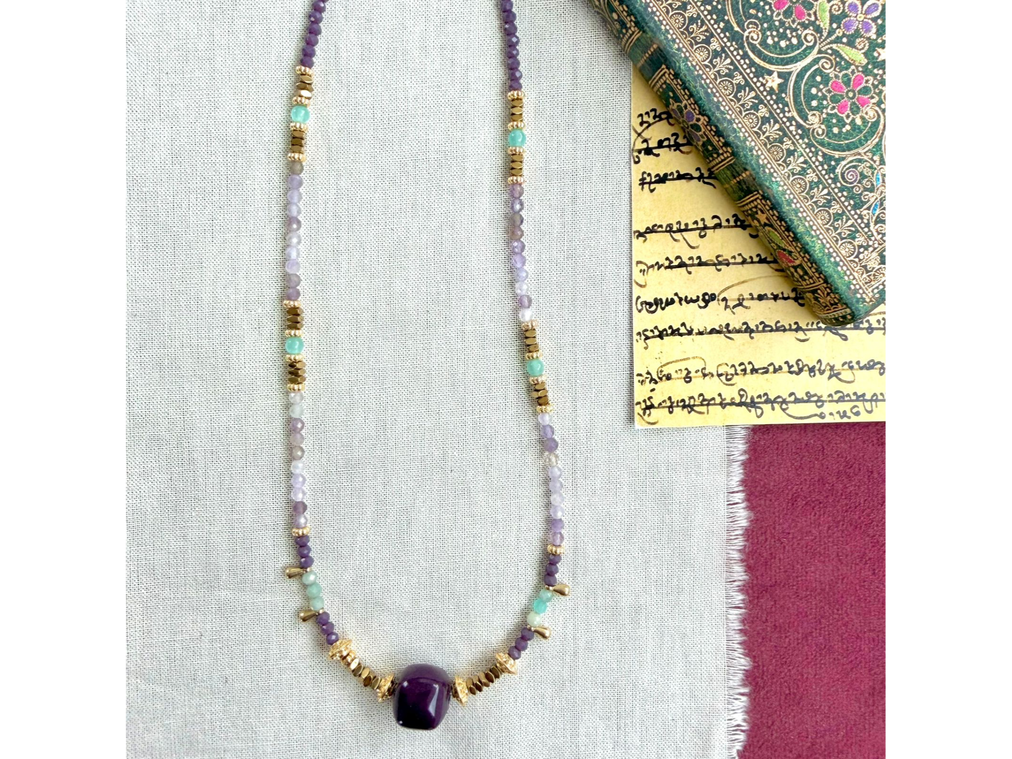 Collar Nisha