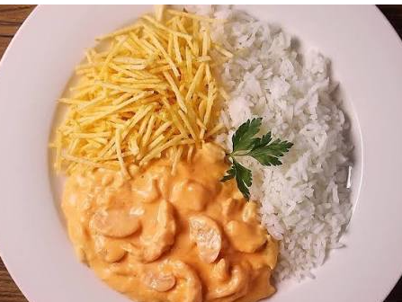Strogonoff de pollo