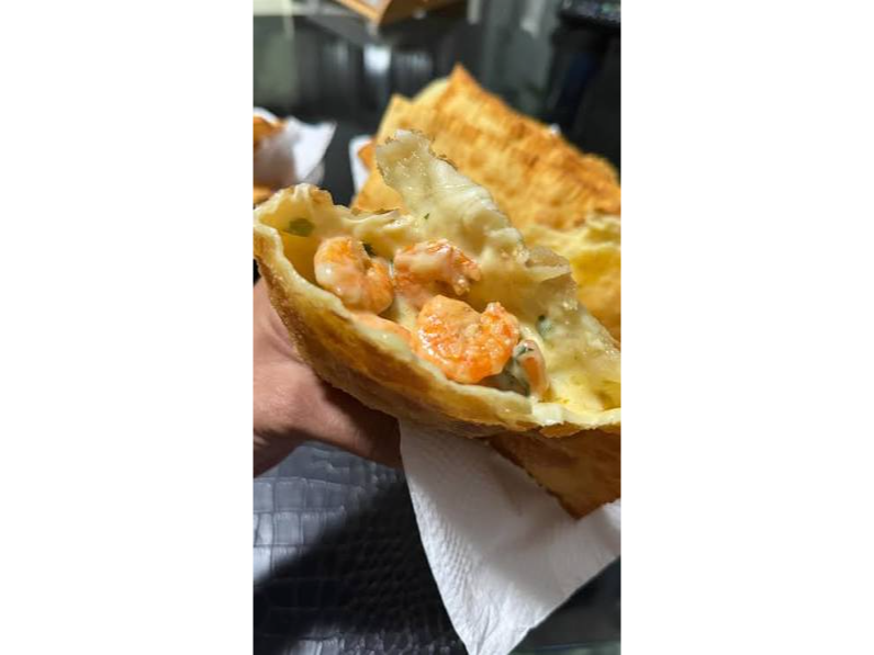 Pastel de camarones con creamchesee