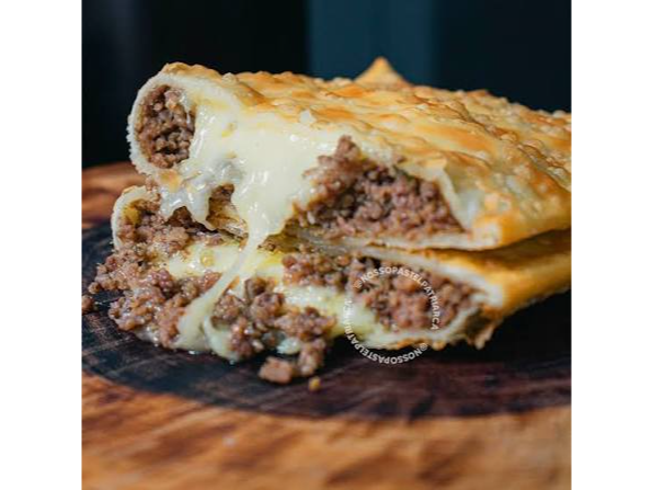 Pastel de carne con queso