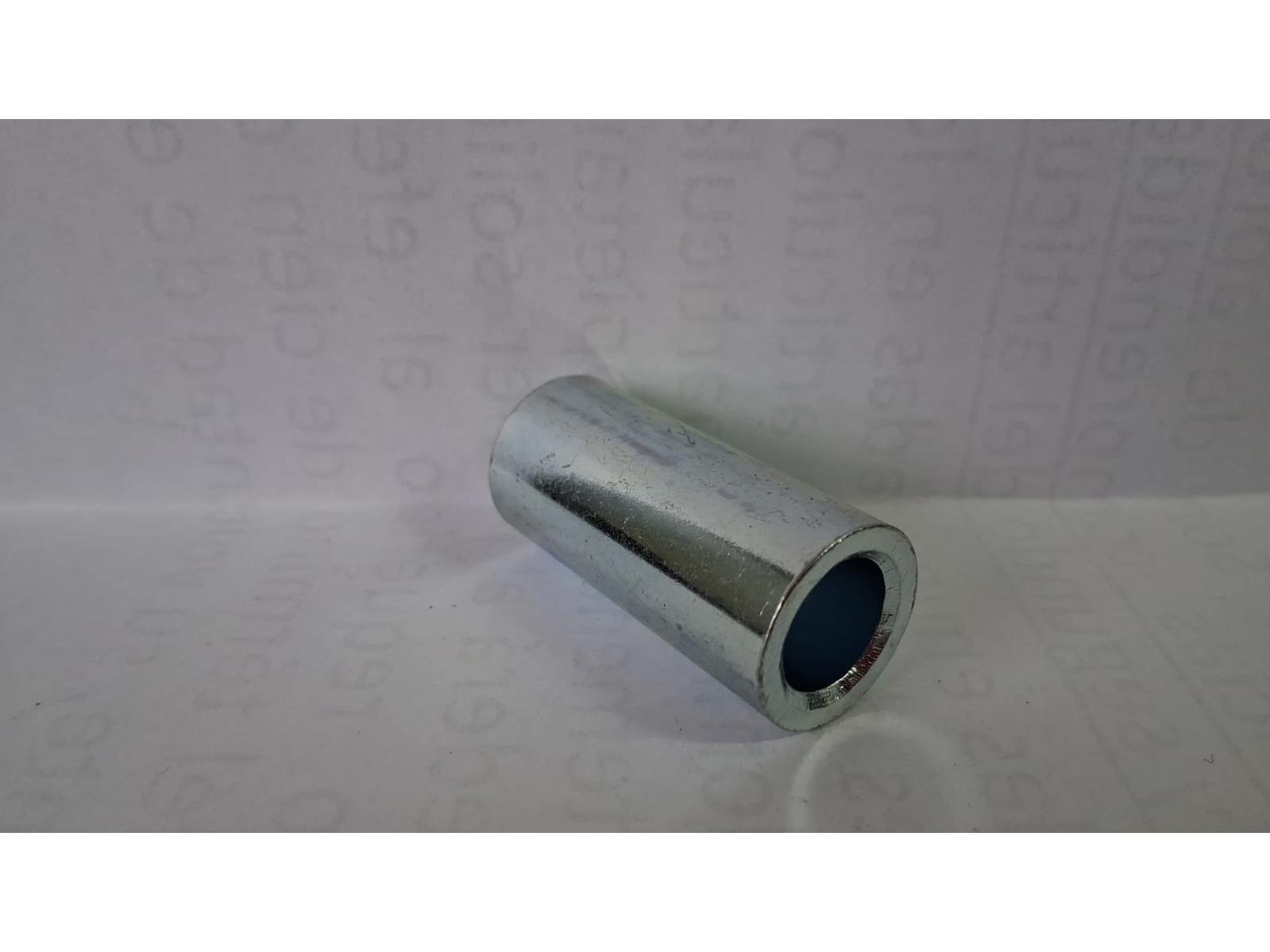 (04) BUJE SEPARADOR RUEDA DELATERA TITAN 150