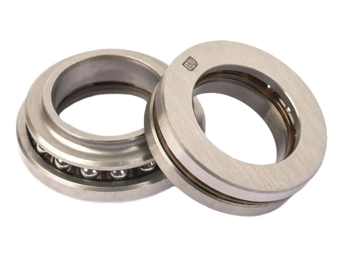 (05) - CUBETA DE DIRECCION BAJAJ ROUSER NS 200