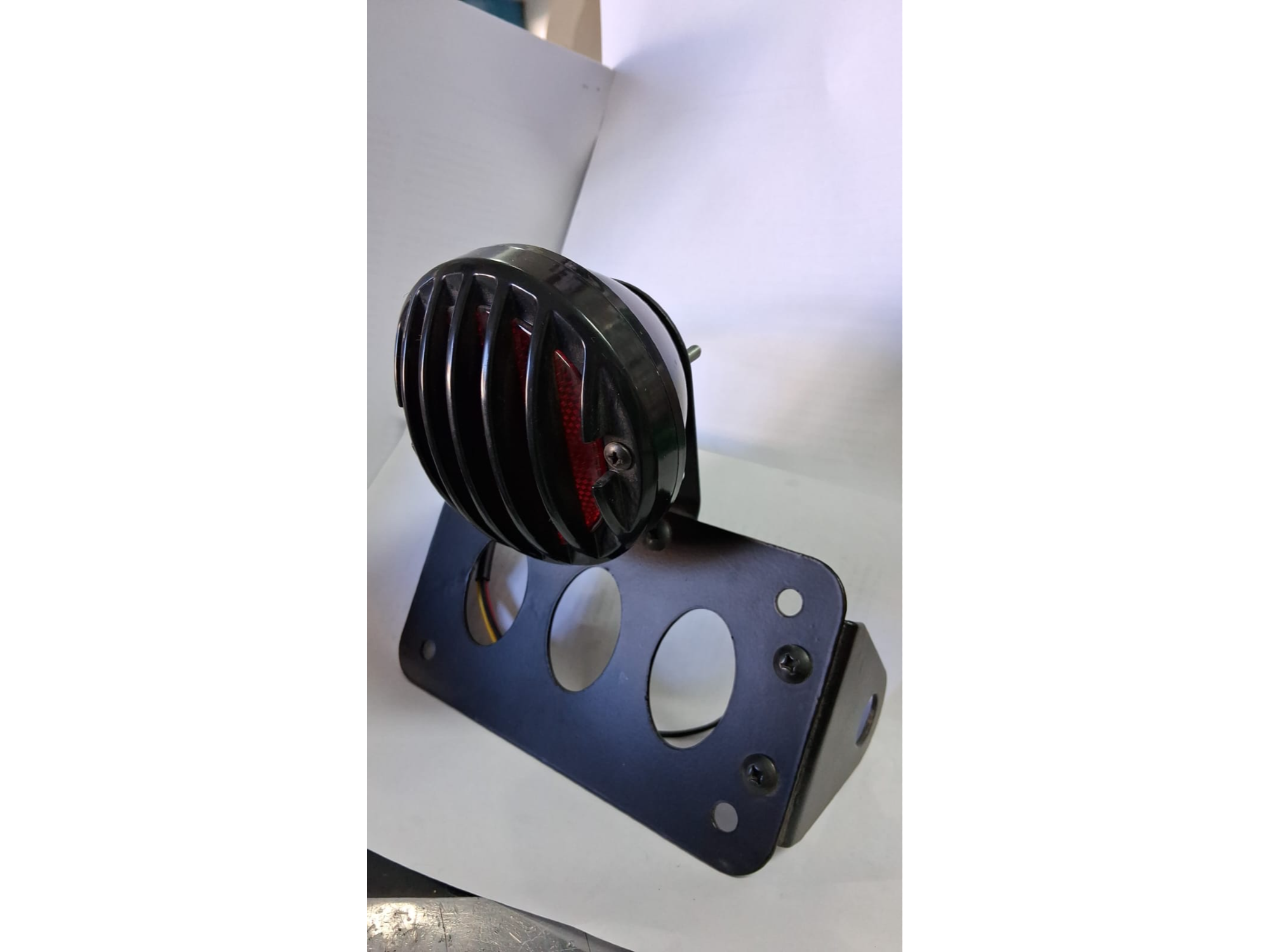 FARO TRASERO LED ESTILO CAFE RACER