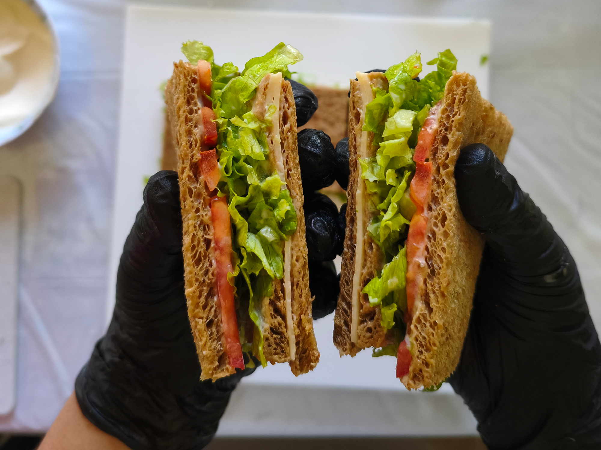 Lechuga, tomate y queso