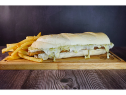 SANDWICH 4 QUESOS (POLLO)