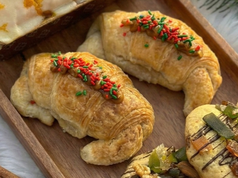 Medialunas Navideñas C/ Dulce de Leche