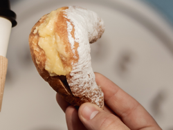 Medialuna C/ Crema Pastelera