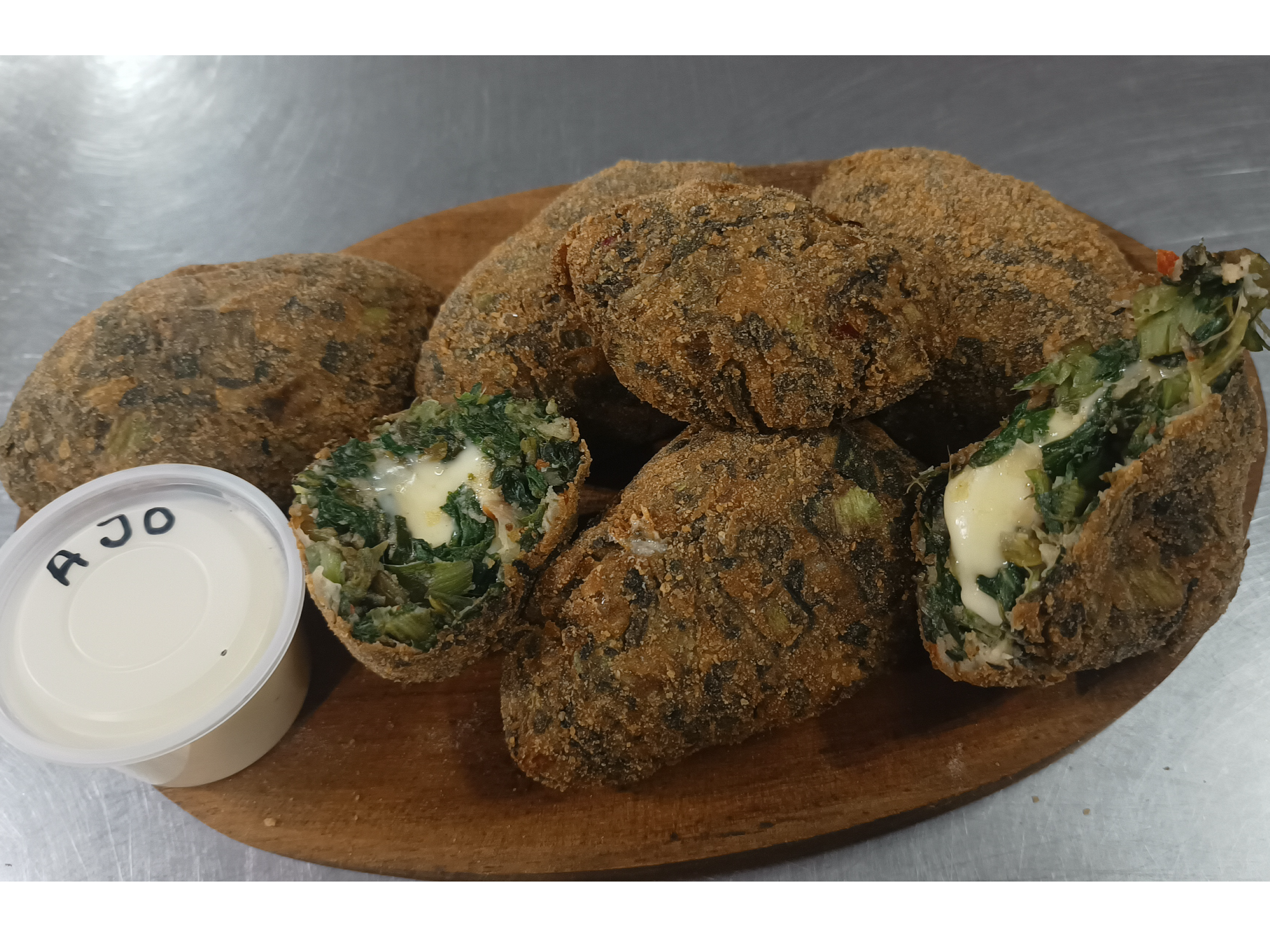 BOMBAS DE ACELGA RELLENAS