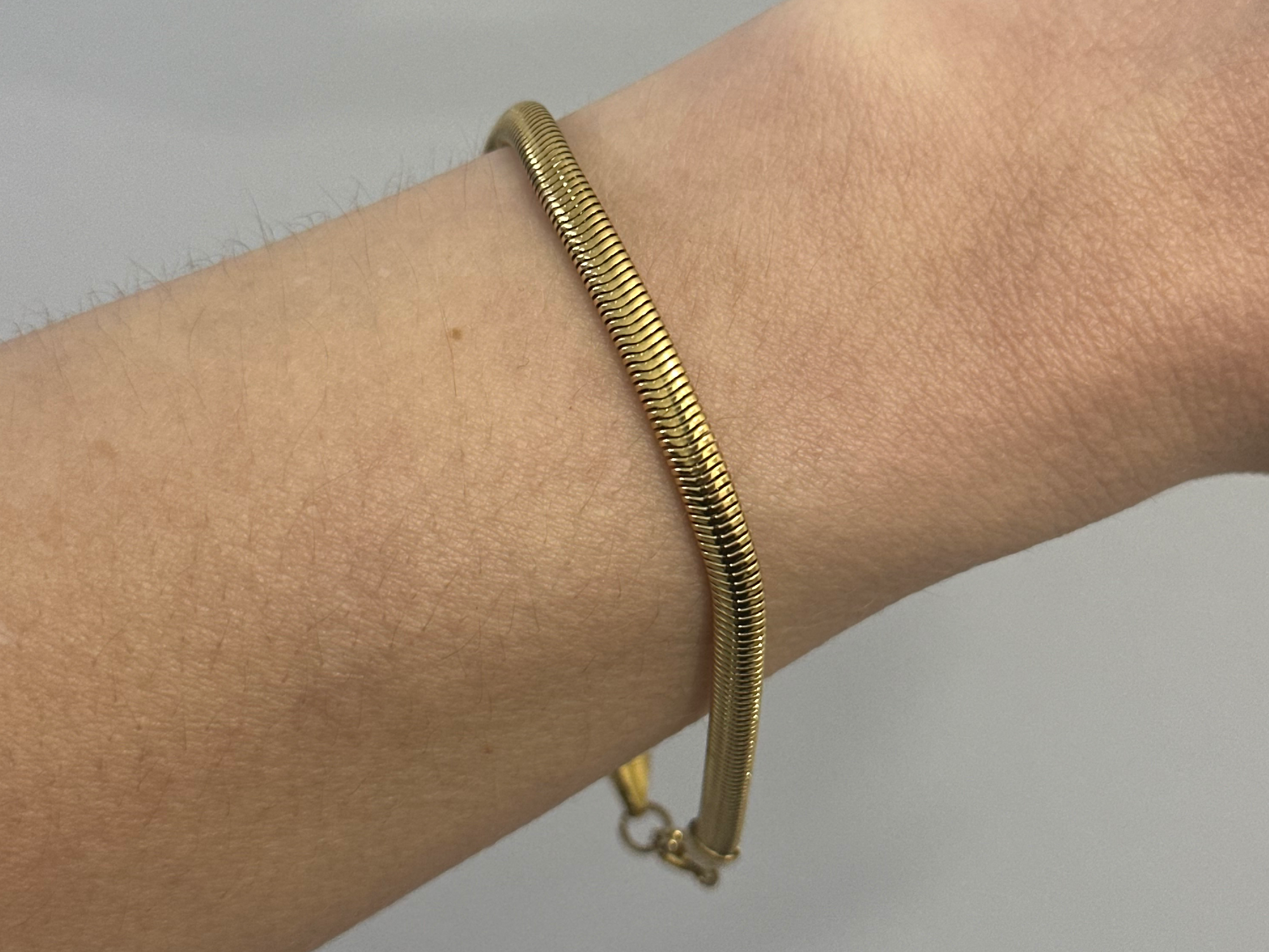 Pulsera plana