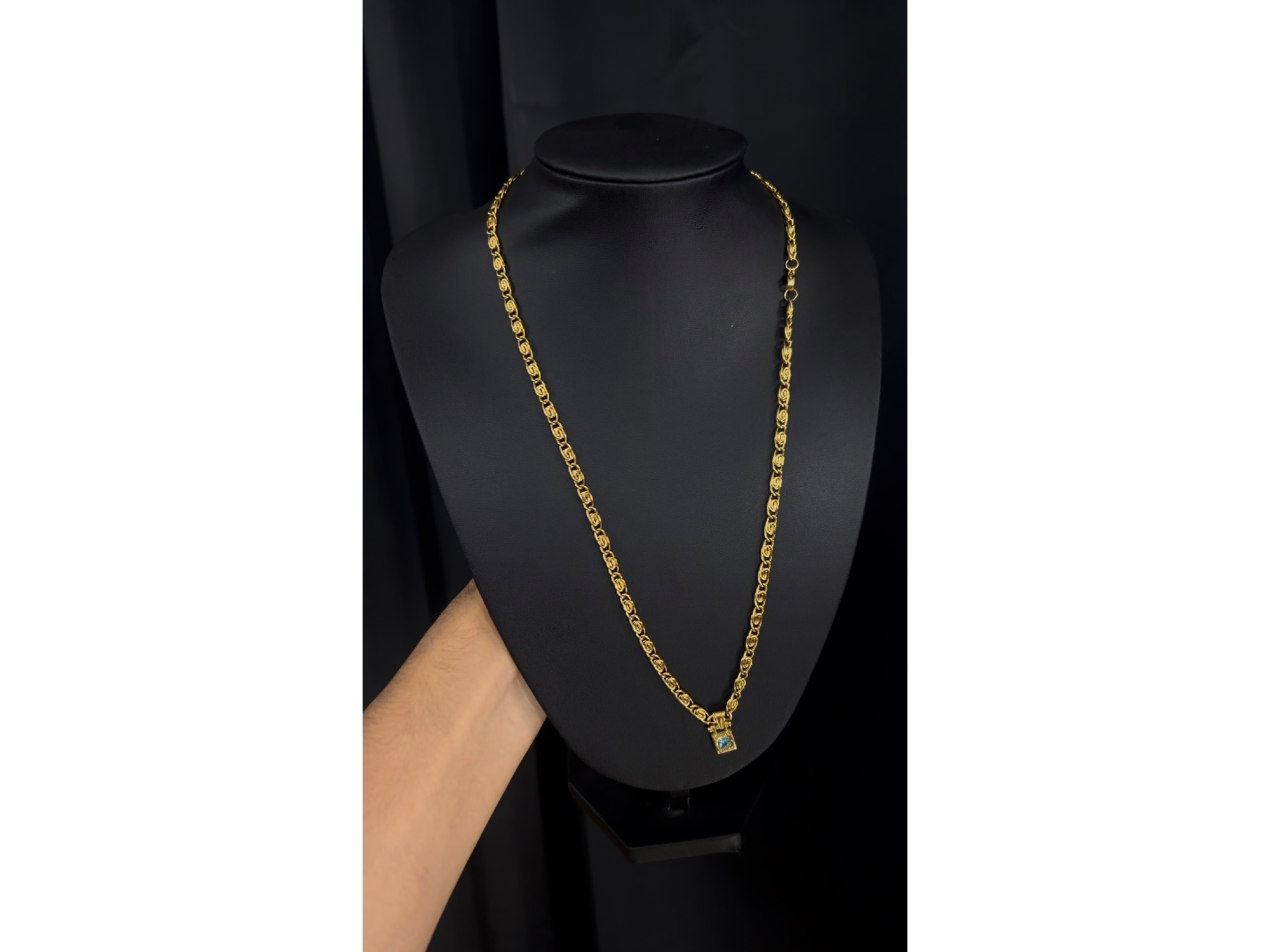 Caracol de 60CM + Dije Bvlgari