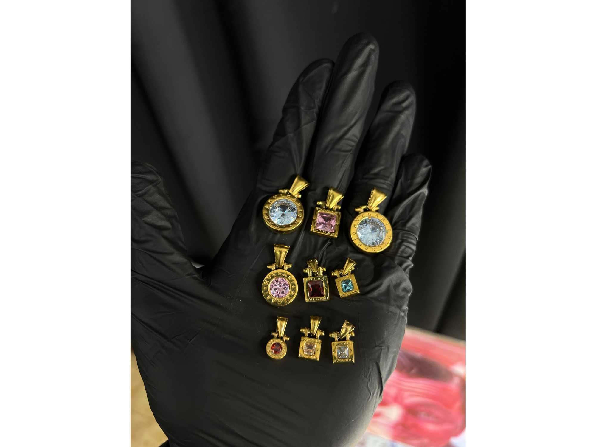 Dijes Bvlgari - Enchapados en oro 18K