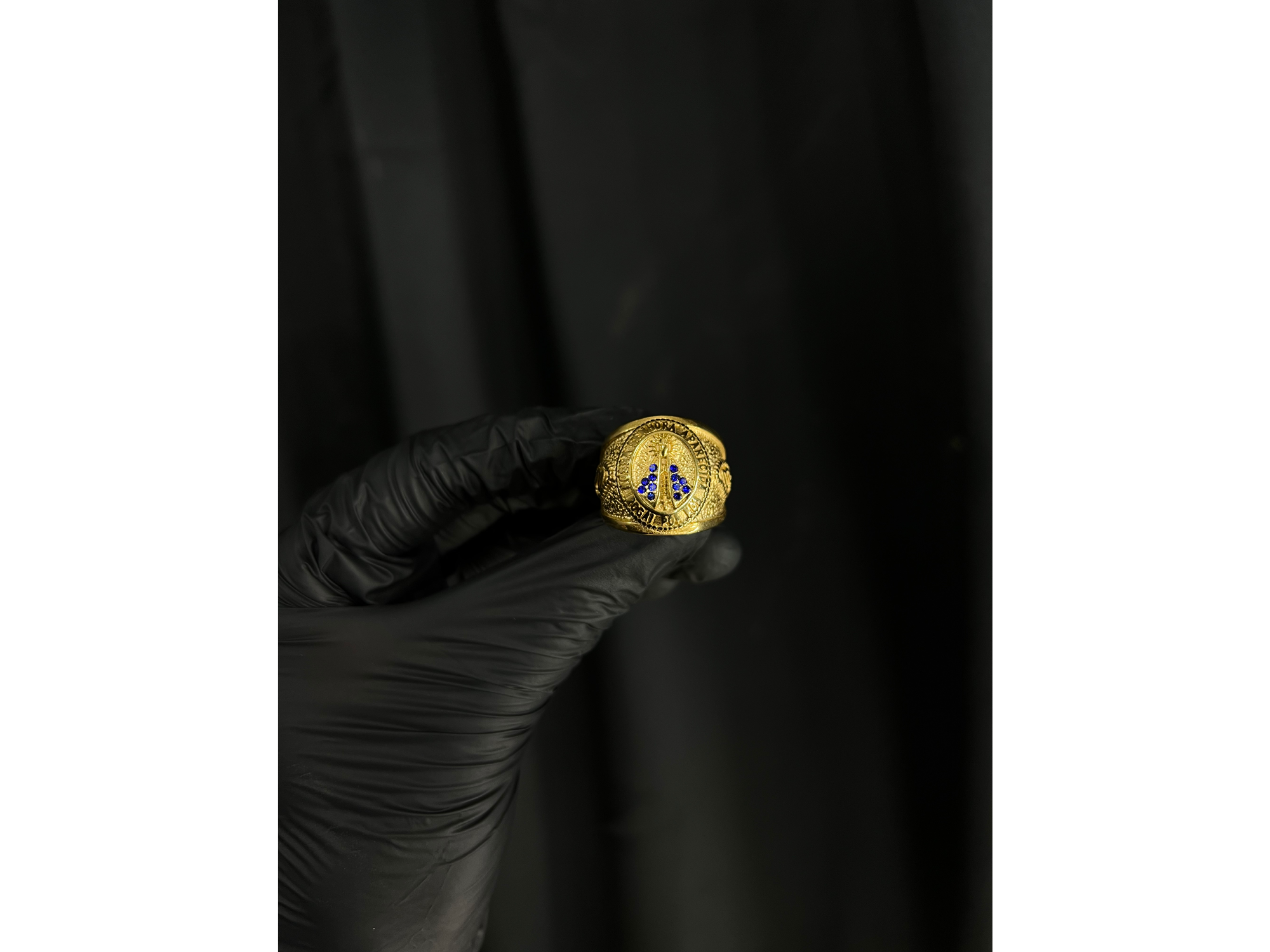 Anillo Sello Virgen dorado - BR