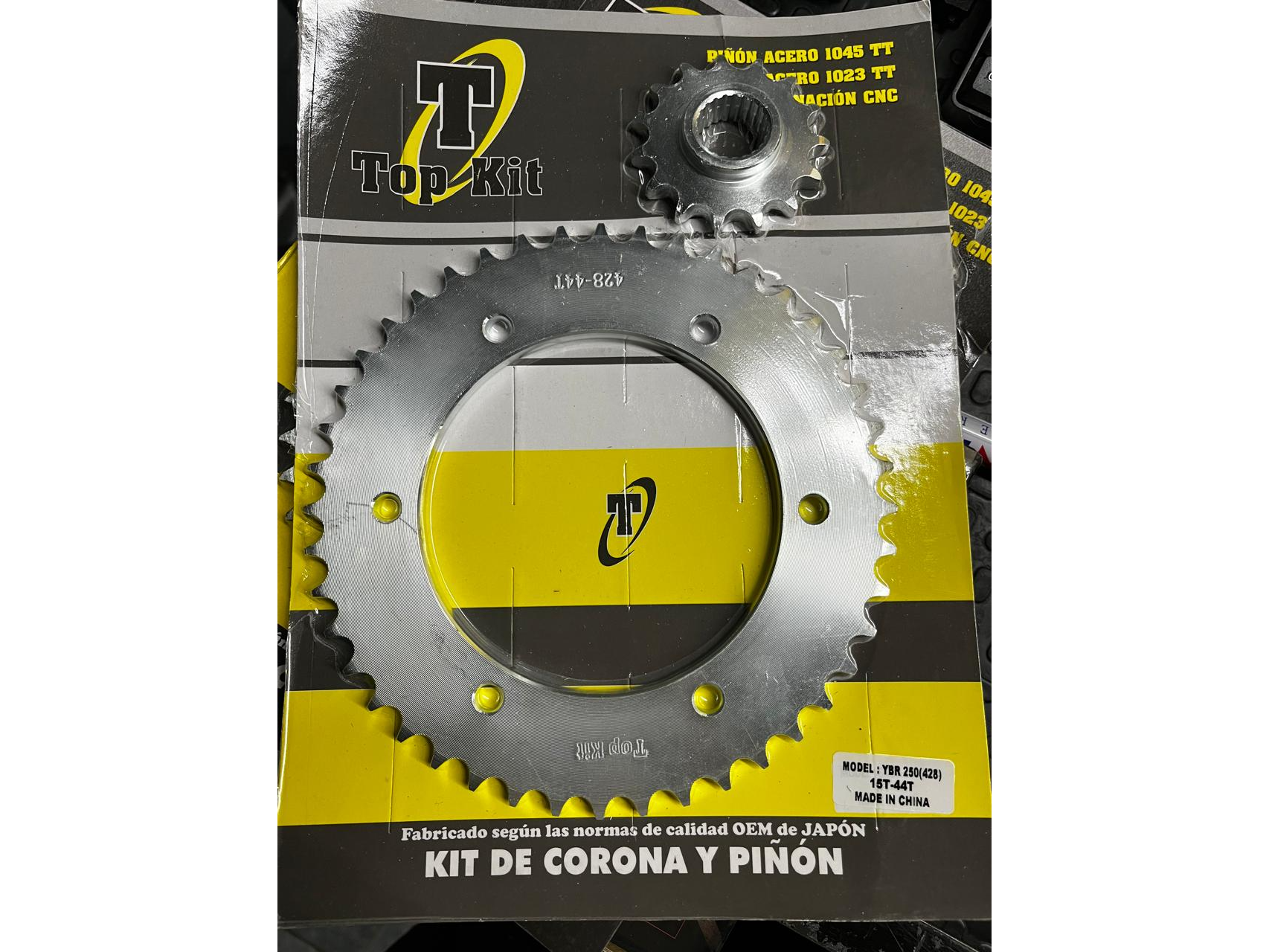 KIT CORONA Y PIÑON YBR250 (428) 14/44