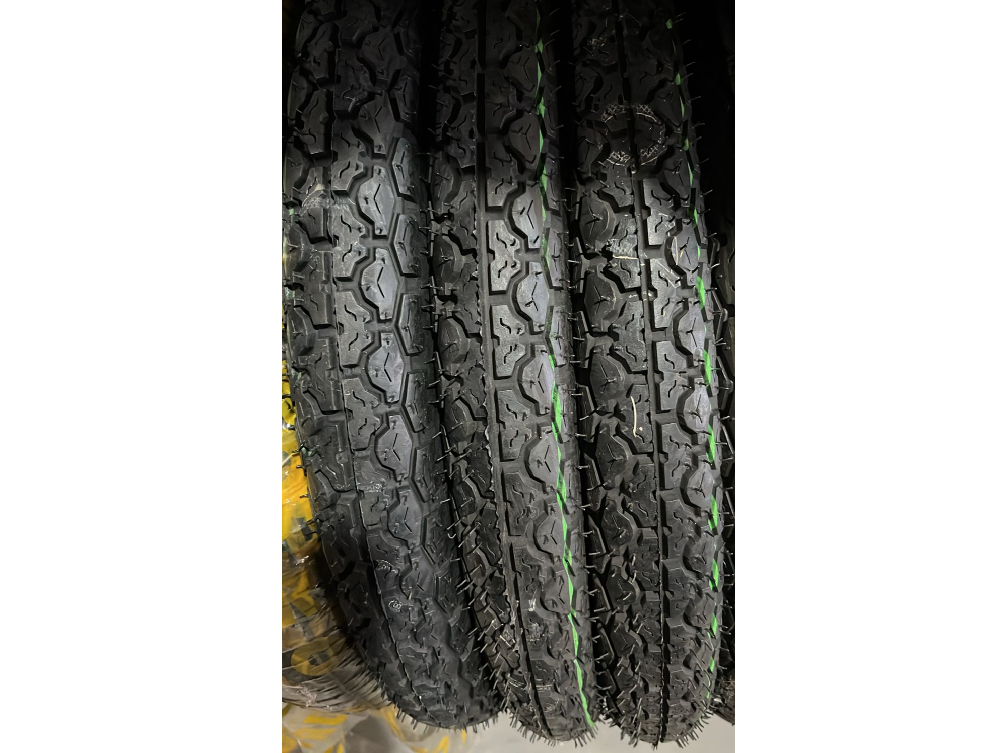 CUBIERTA 275X17 HF319 DURO