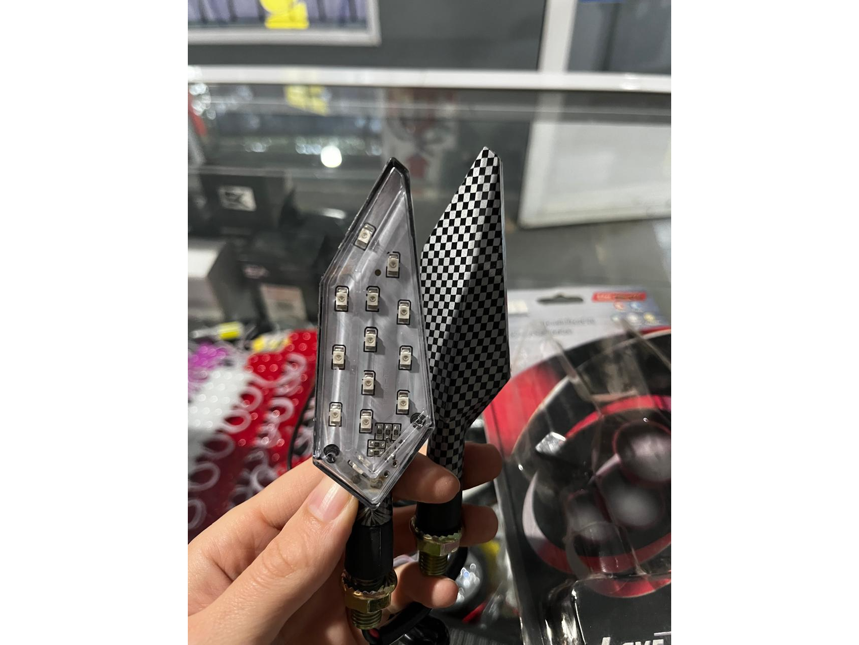 FARO DE GIRO LED SIMIL CARBONO JGO.