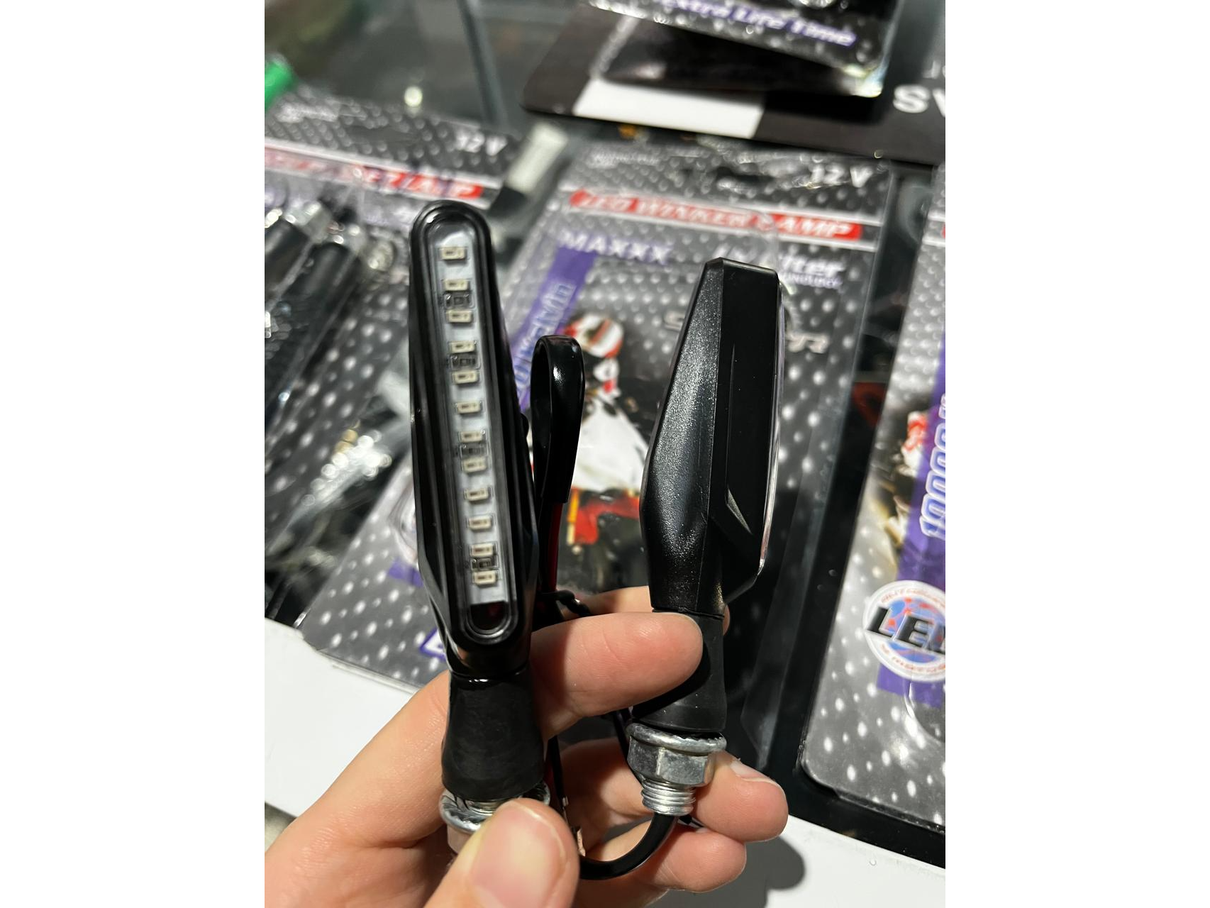 FARO DE GIRO LED SIMIL CARBONO JGO.