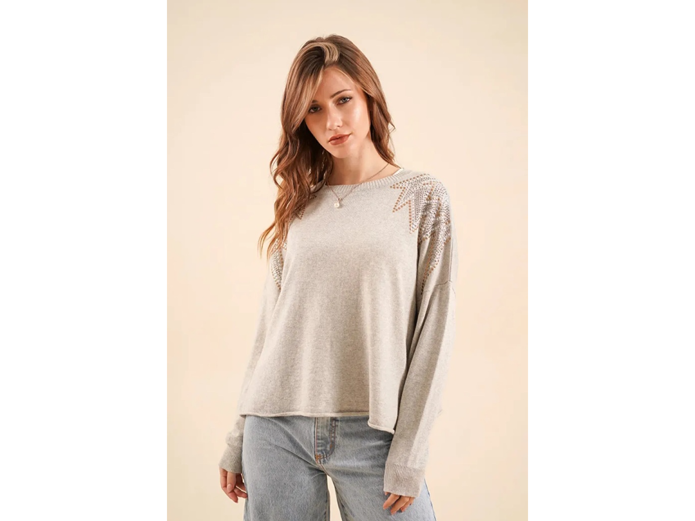 SWEATER CAMELIA CON TACHAS