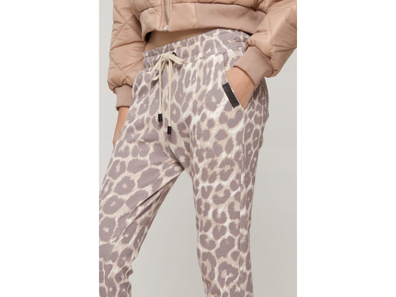 BABUCHA NELL LEOCHILL