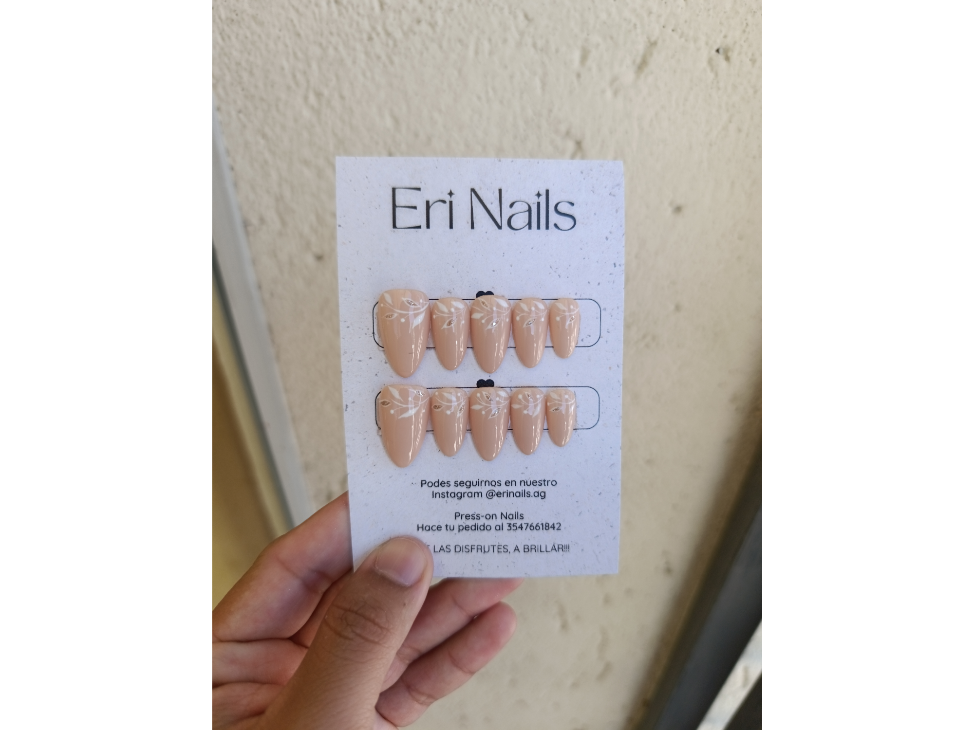 Neutral con detalles