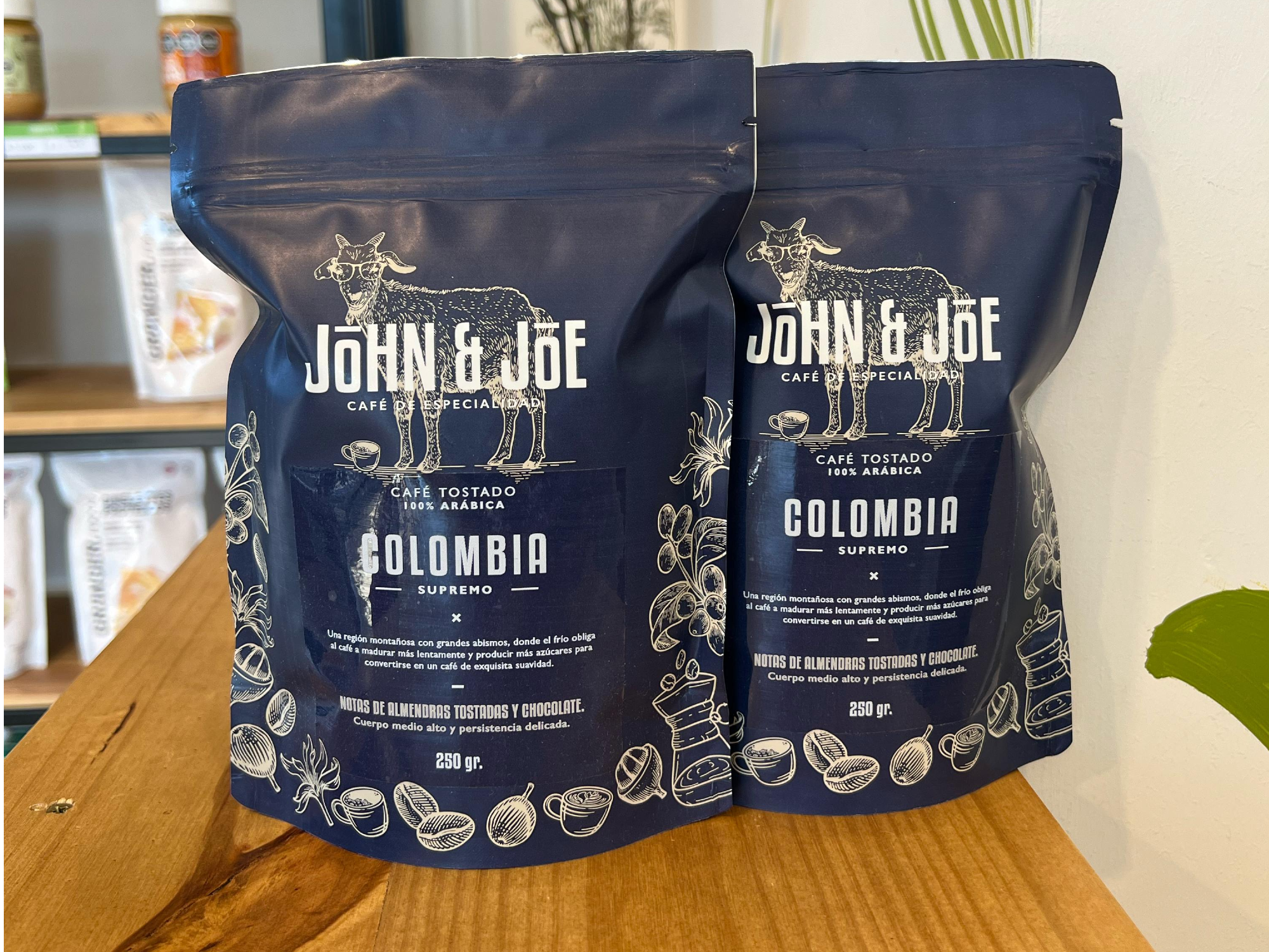 CAFÉ TOSTADO EN GRANO COLOMBIA SUPREMO
