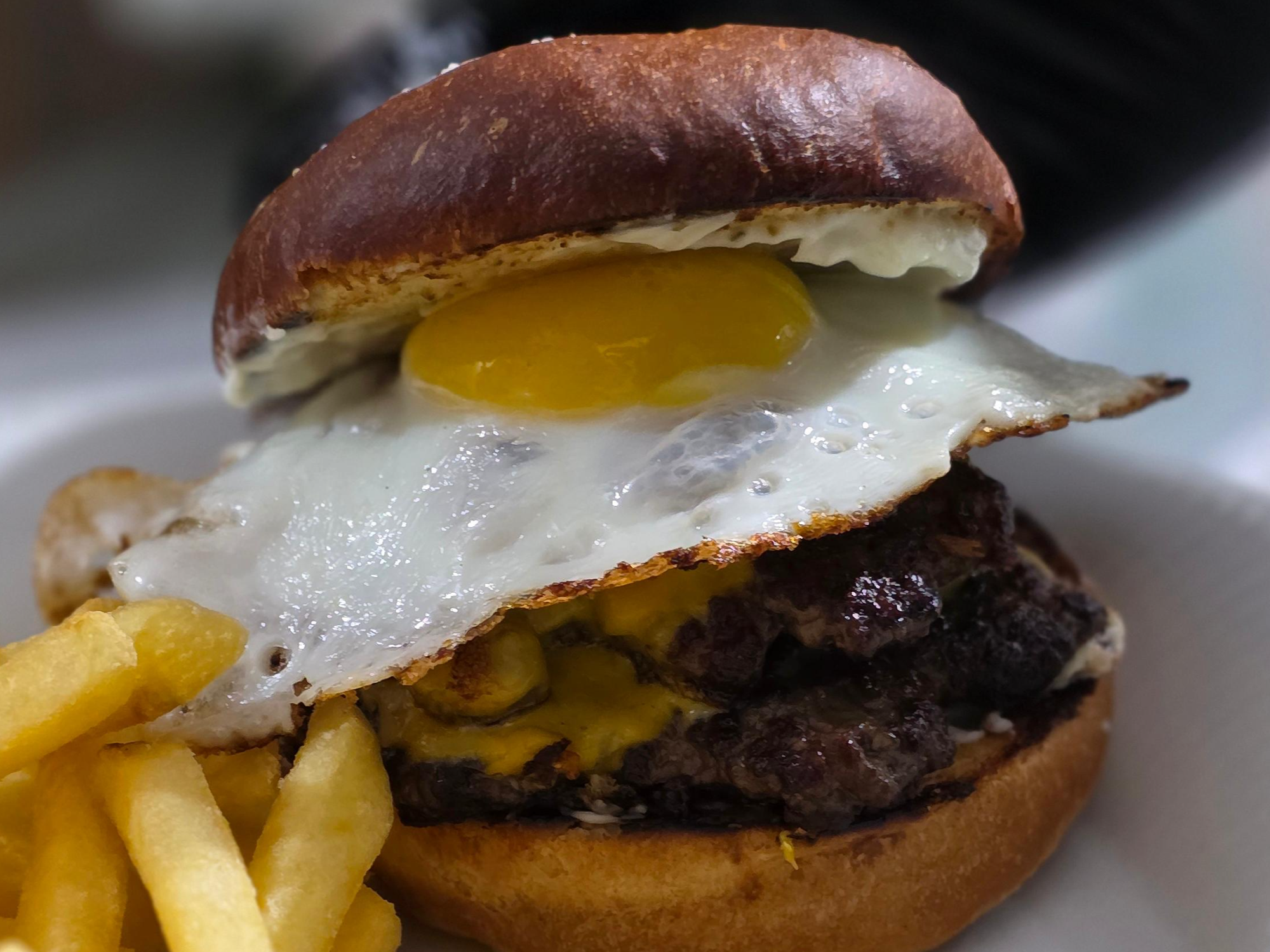 HUEVO Y PANCETA