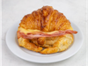 Medialuna prensada con jamón y queso