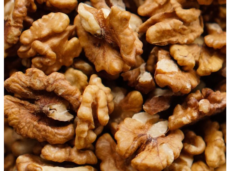 NUECES Mariposa dorada