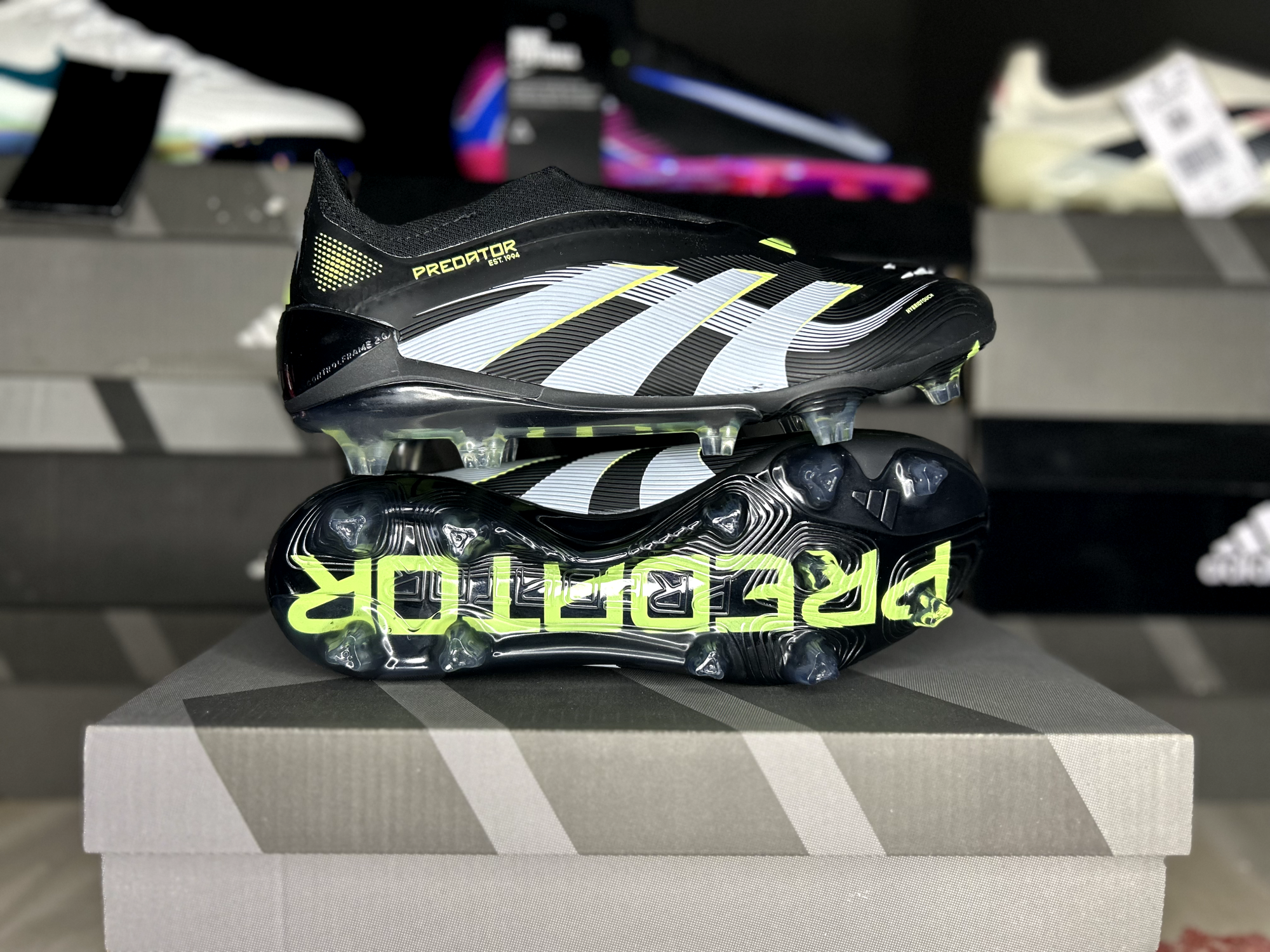 Botin Predator ⚫⚪