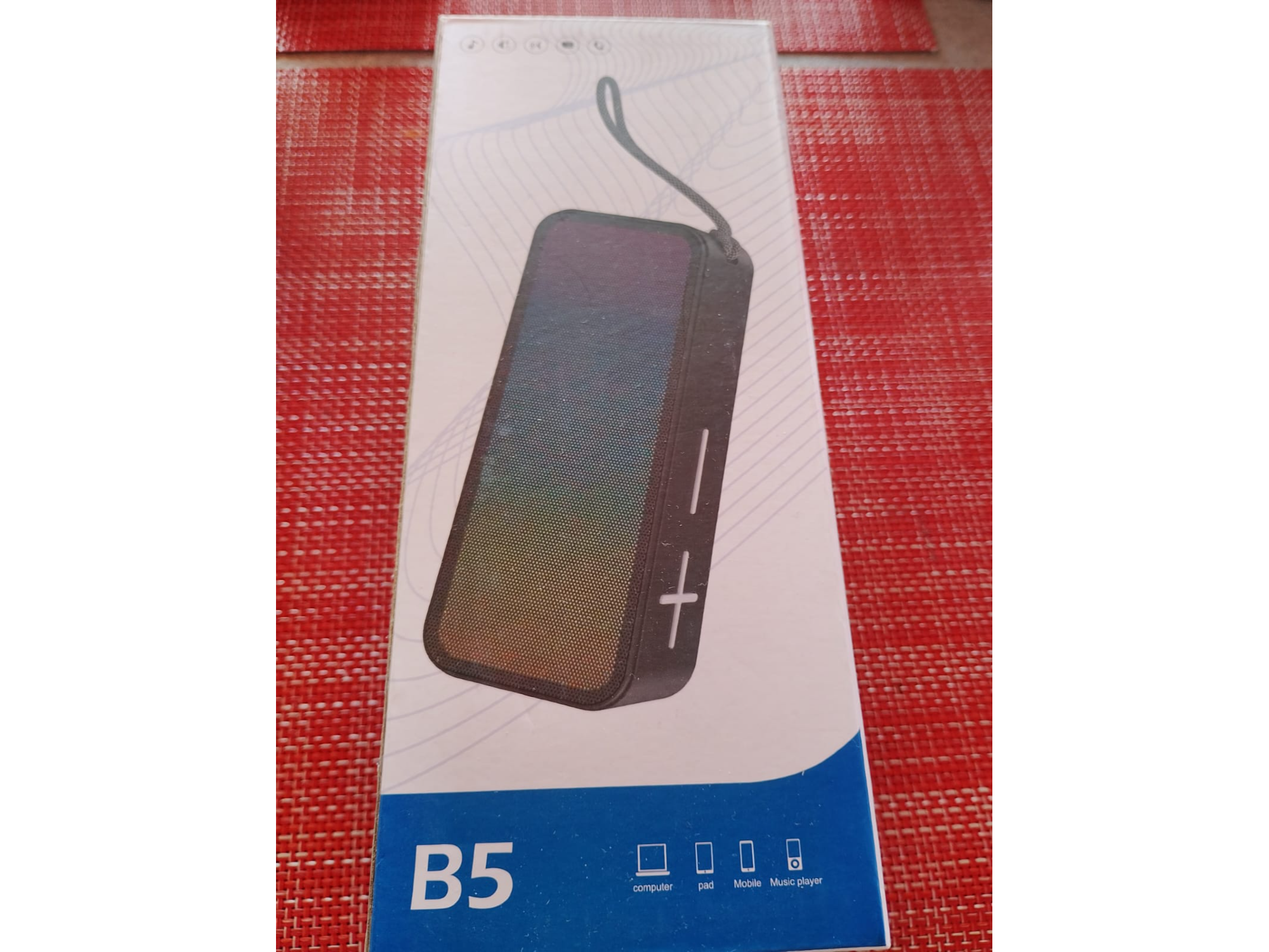 PARLANTE B5 EXELENTE SONIDO!! LUZ COLORES