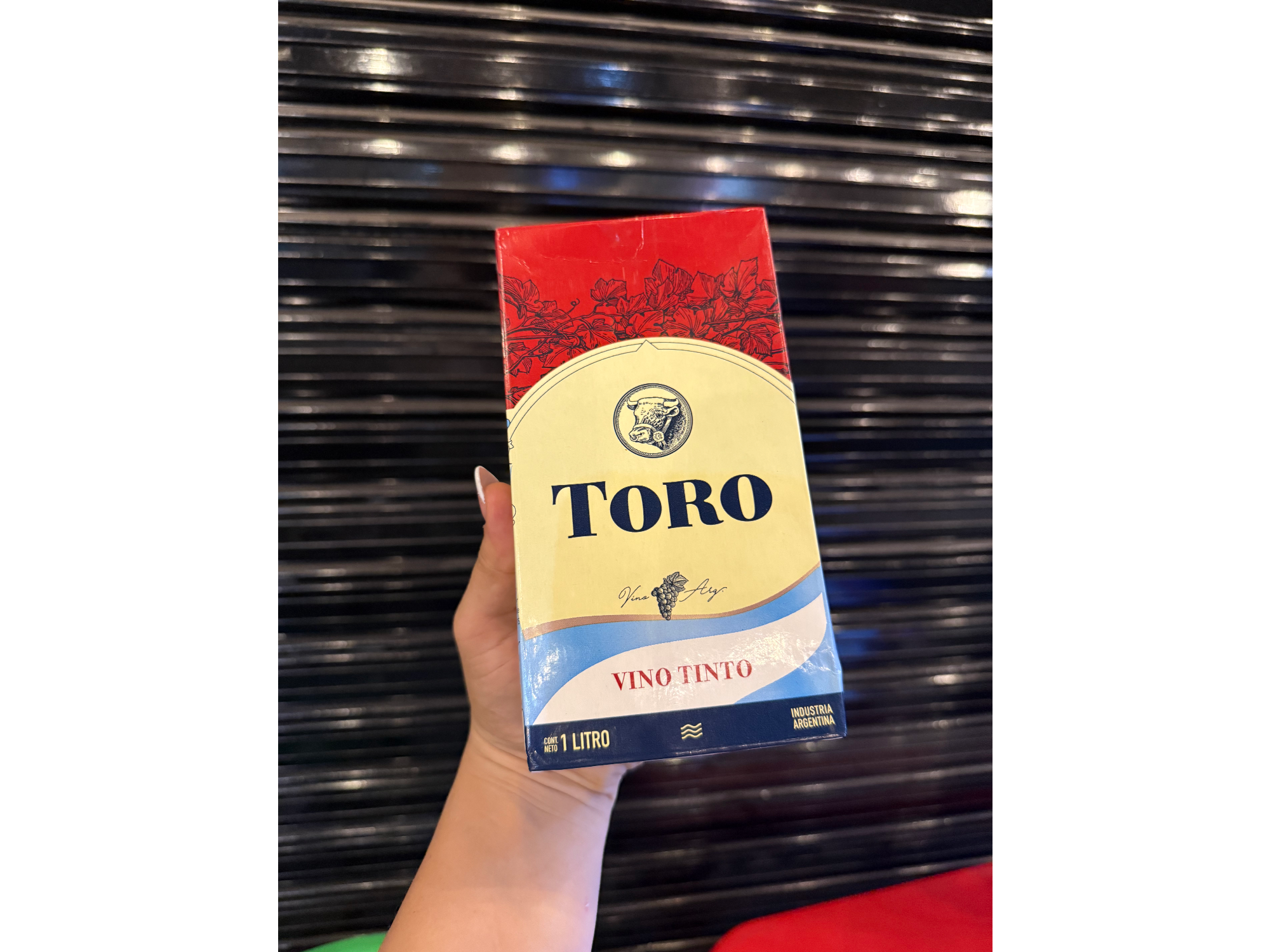 VINO TORO