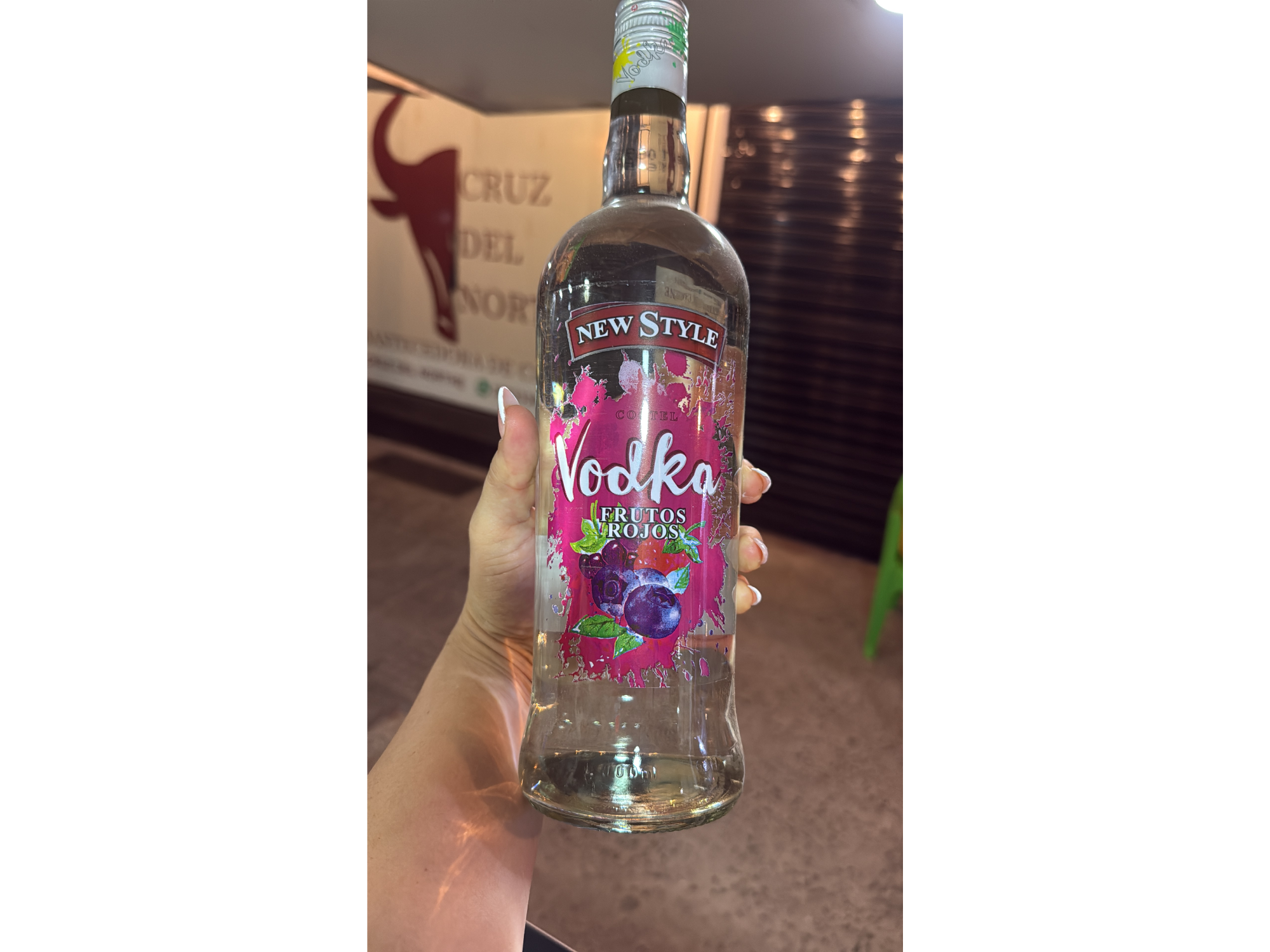 New Style Vodka Frutos Rojos
