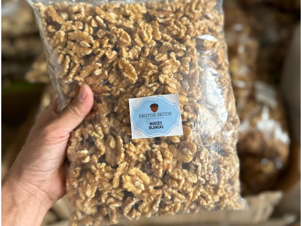 Nueces Blancas Enteras