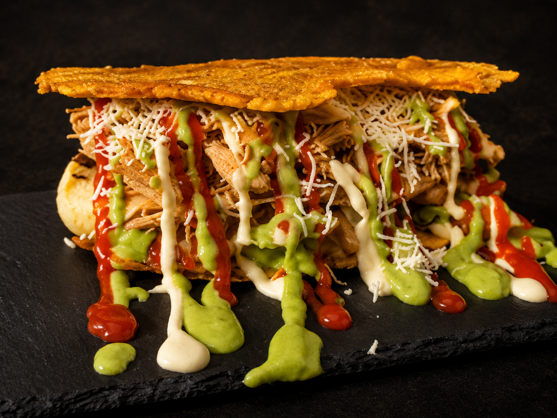 Patacón de pollo