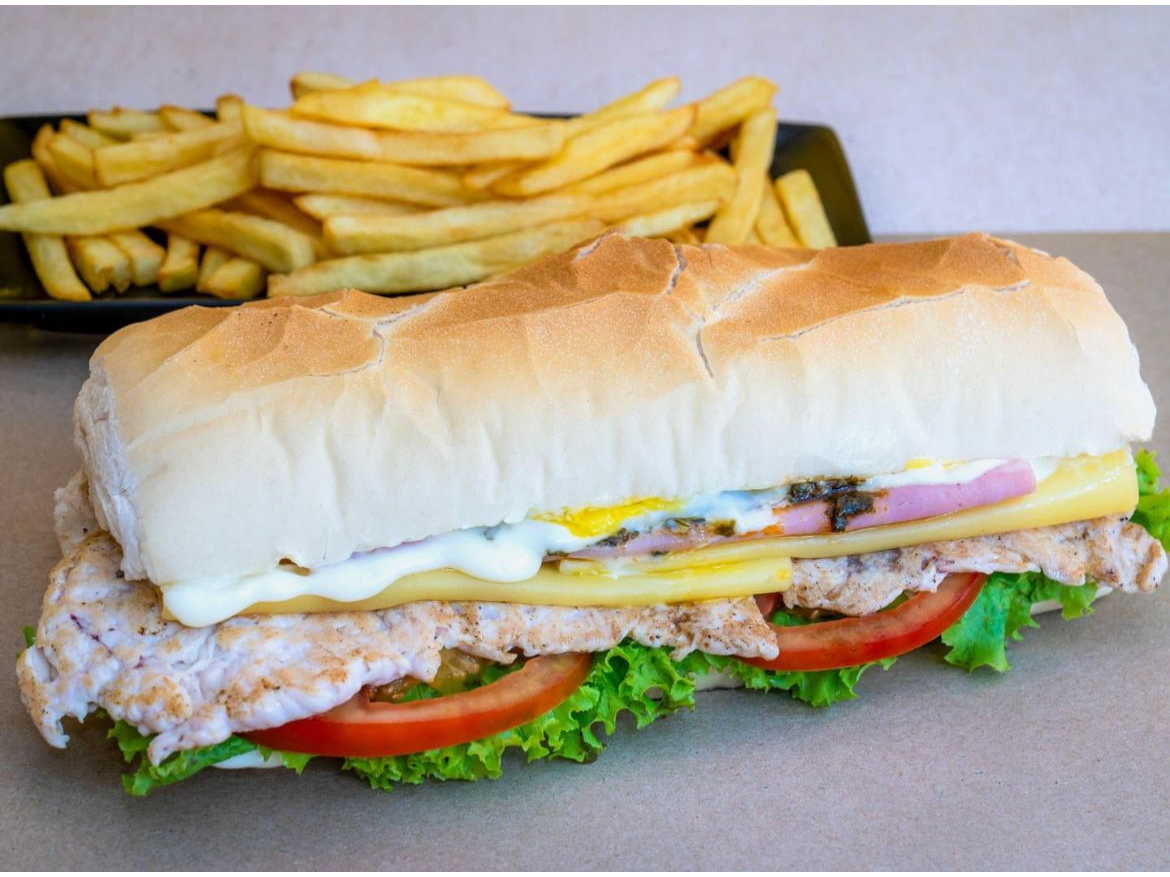 LOMO PLUS DE POLLO (22cm)