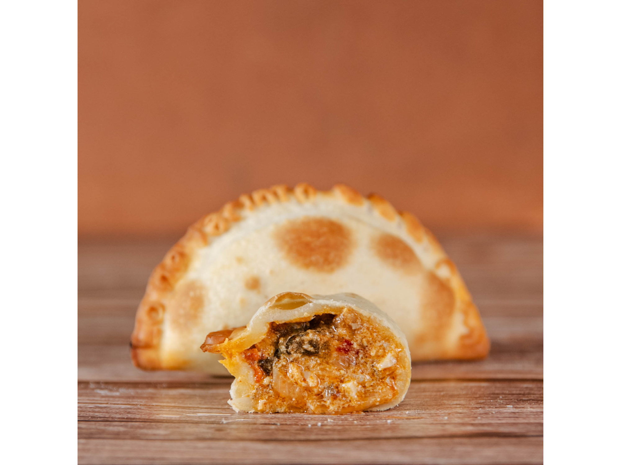 EMPANADA CAMPESINA EN CAJA X 30 UNIDADES