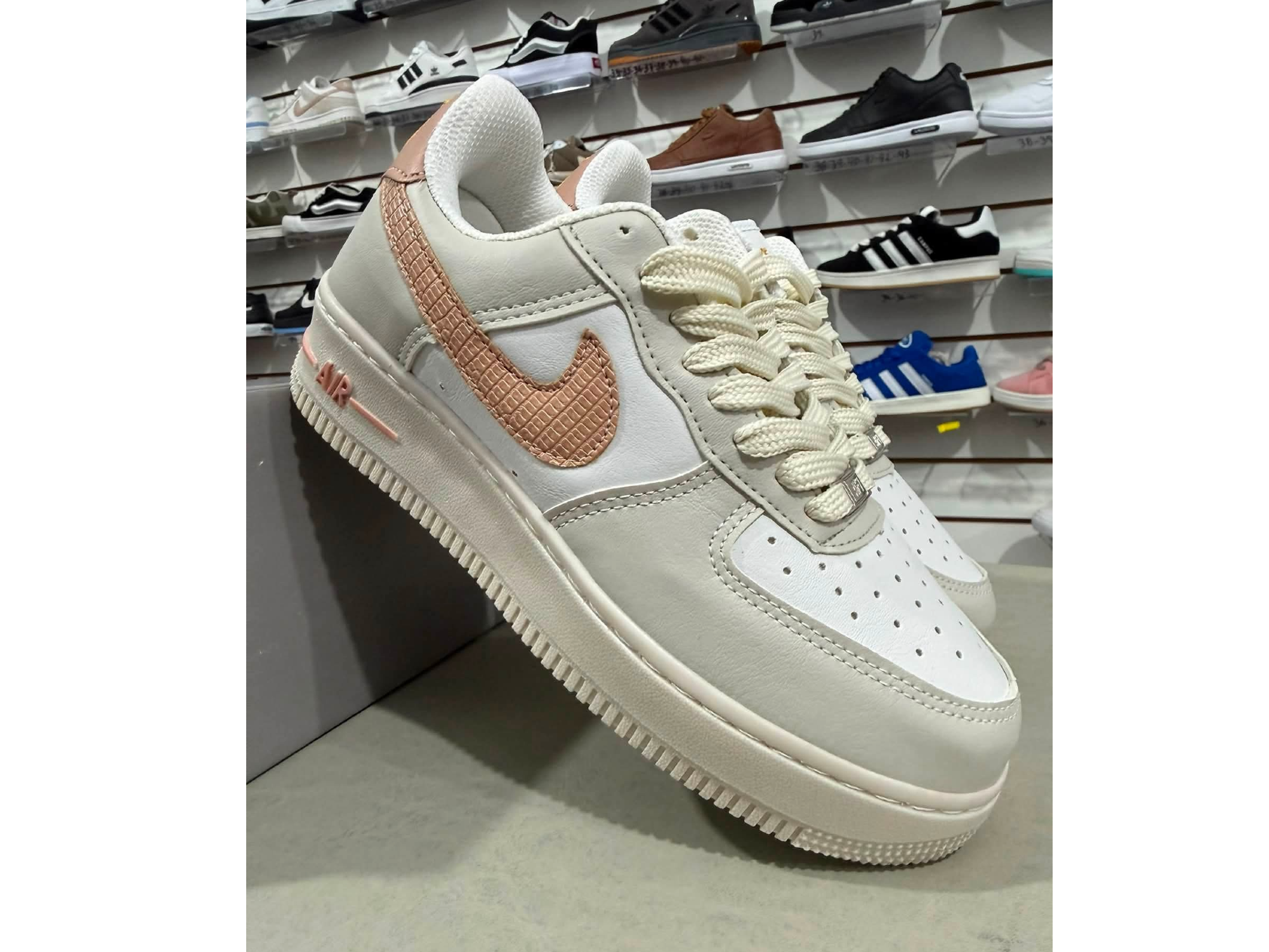 AIR FORCE beige-rosa