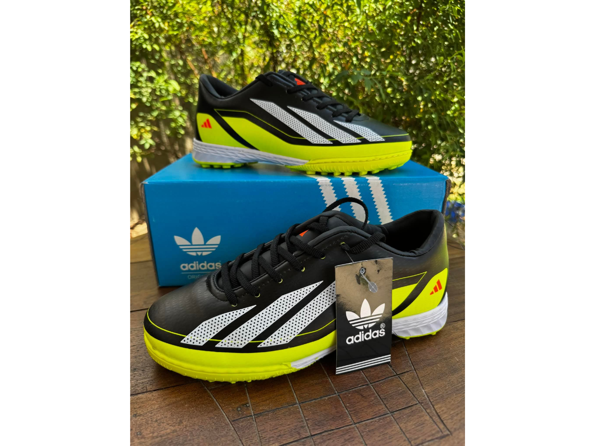 zapa botin negro-blanco-amarillo