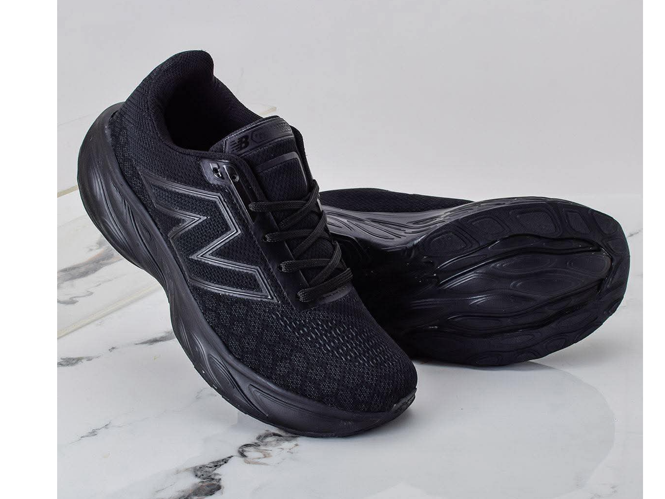 new balance total BLACK