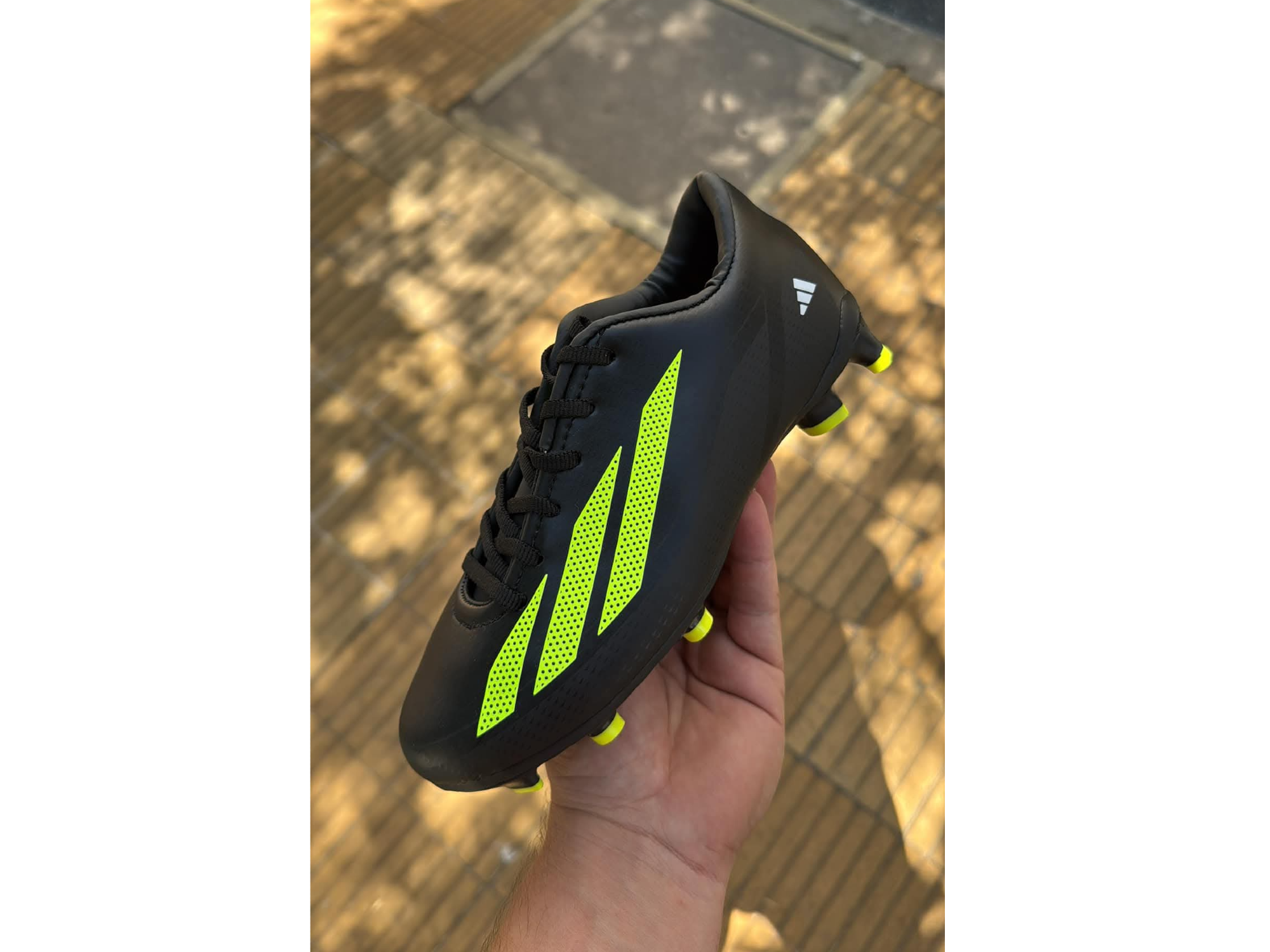 Botin negro-amarillo