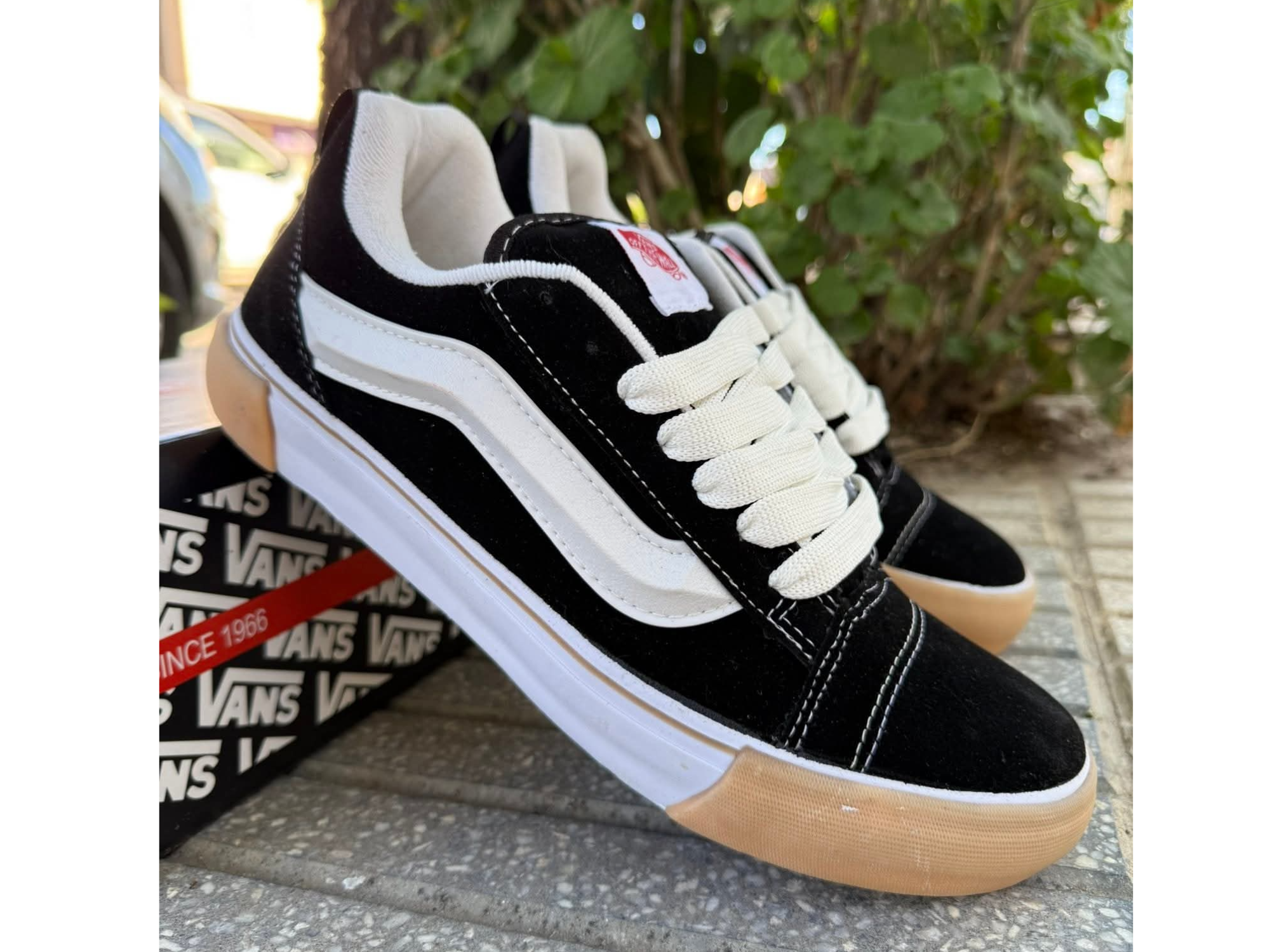 Vans suela marrón