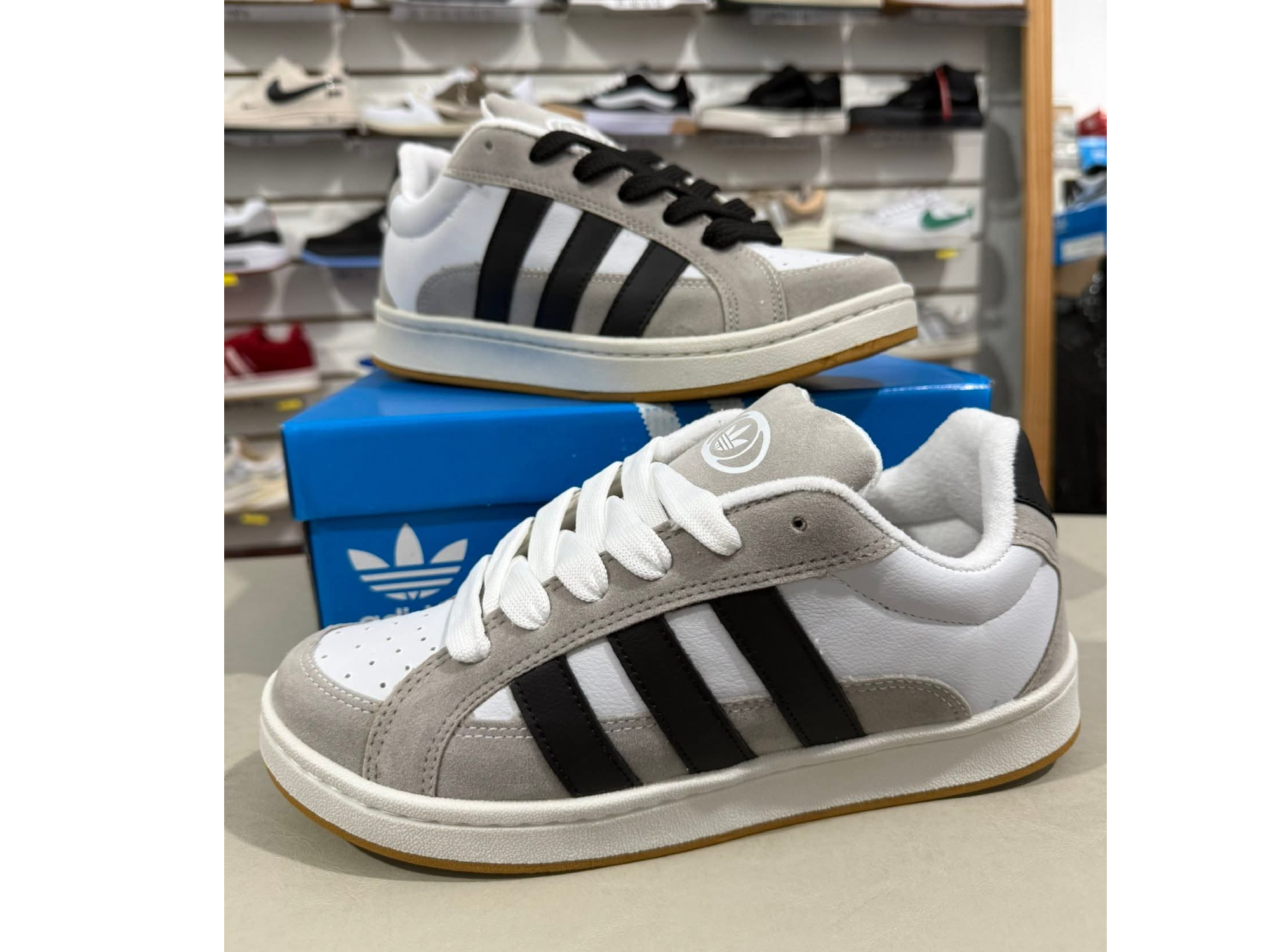 CAMPUS BETA blanca-gris-negra