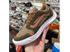 Vans marrones