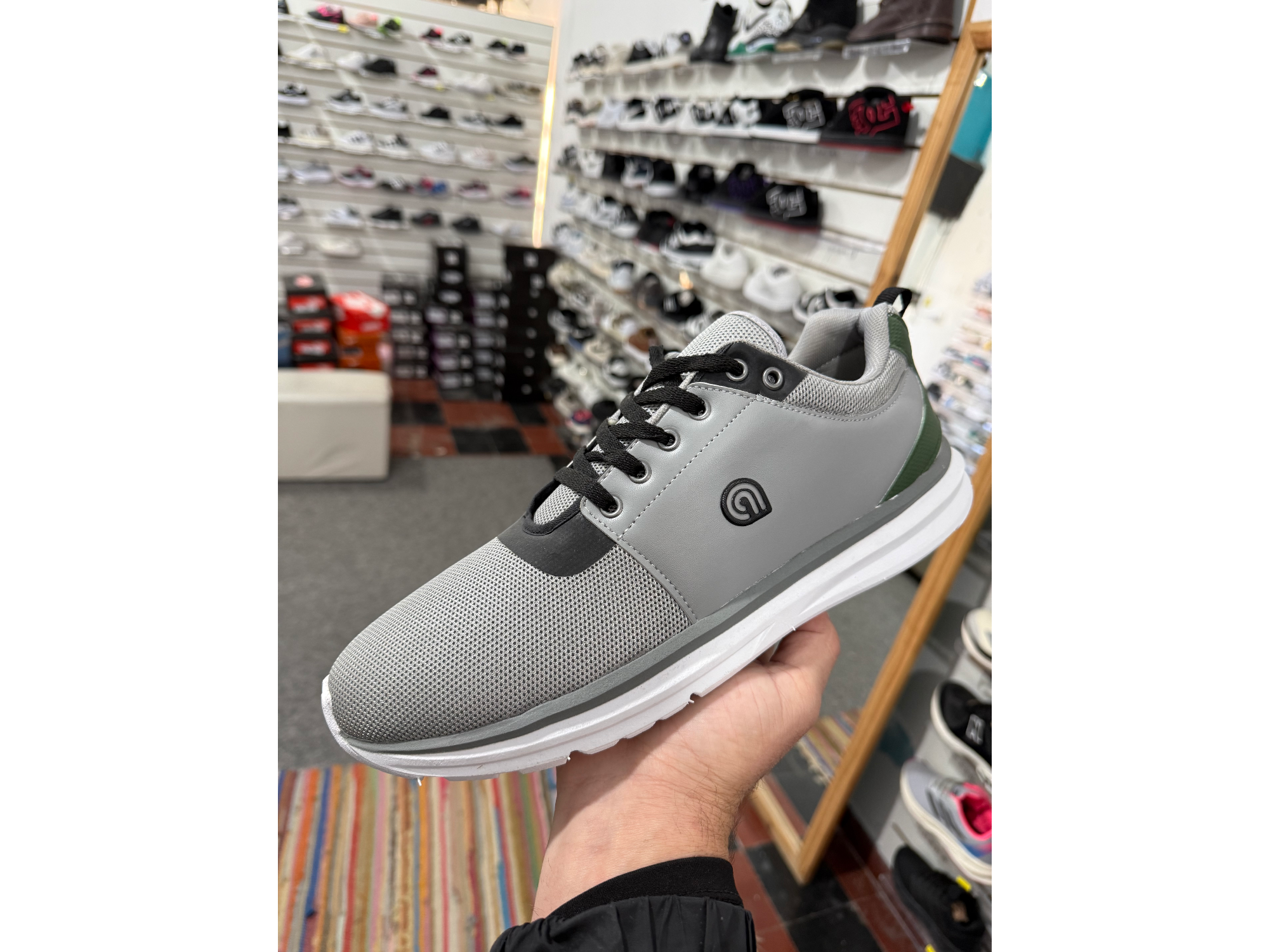 Rave gris ceniza