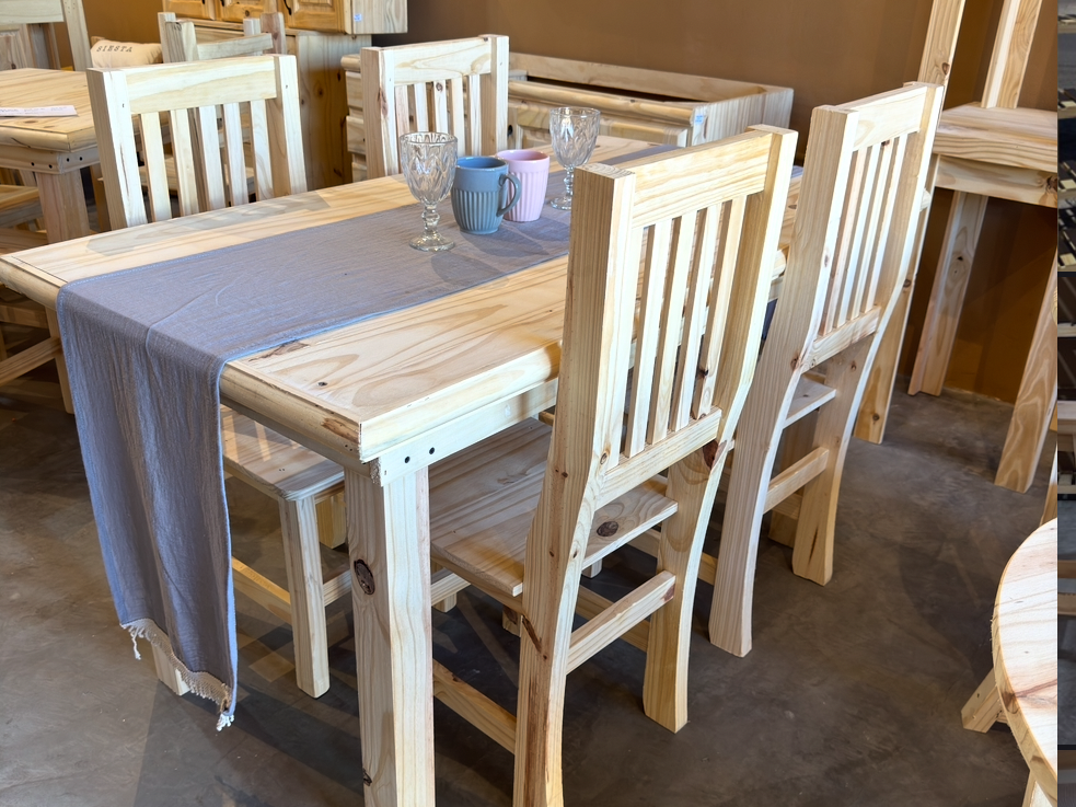 Mesa Eco + Sillas Hindu