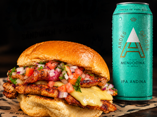 Hamburguesa de chorizo artesanal + IPA 473ml
