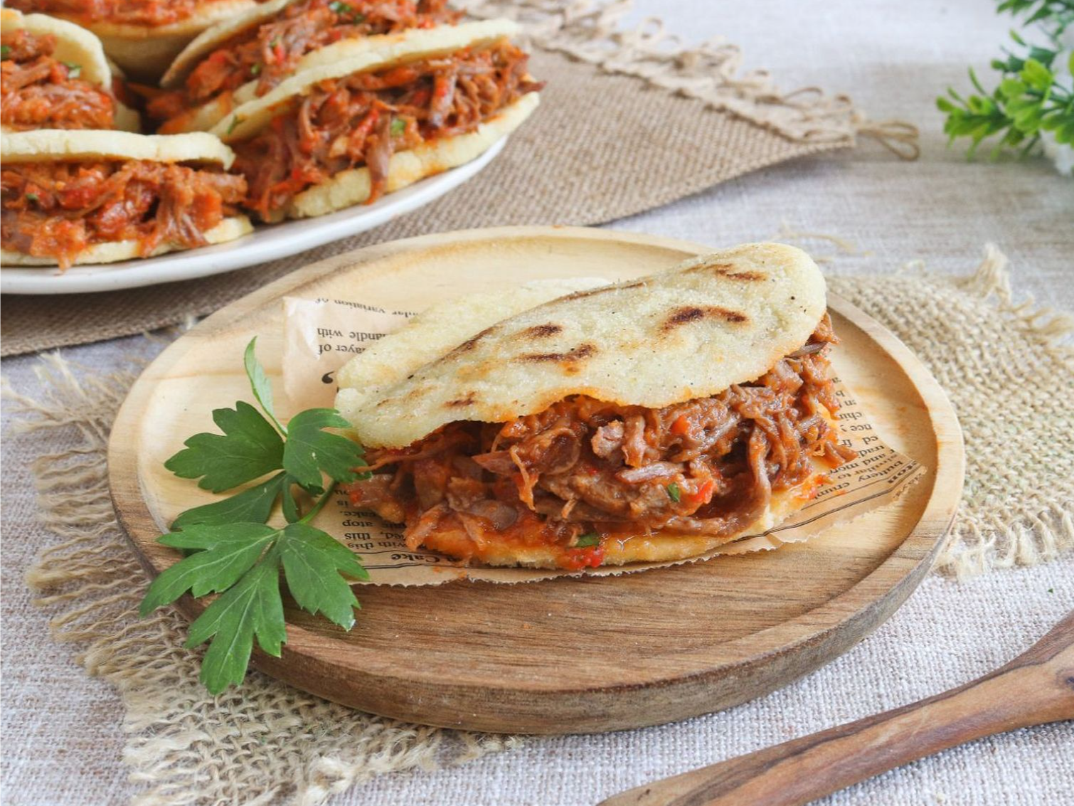 AREPA CON CARNE MECHADA de Choritzo