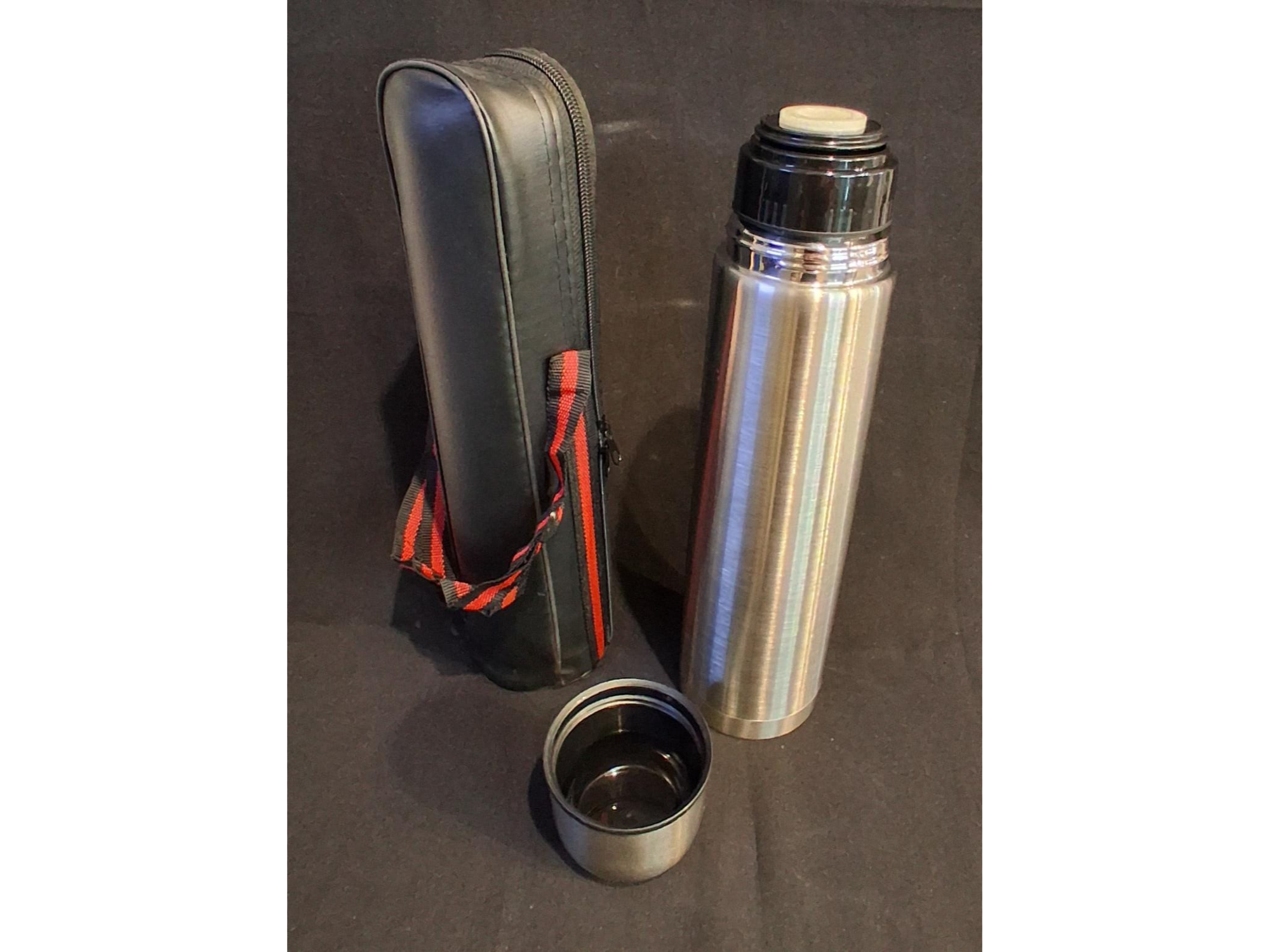 TERMO TRAVEL BOTTLE CON FUNDA 1LT