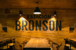 Logo ESTACION BRONSON