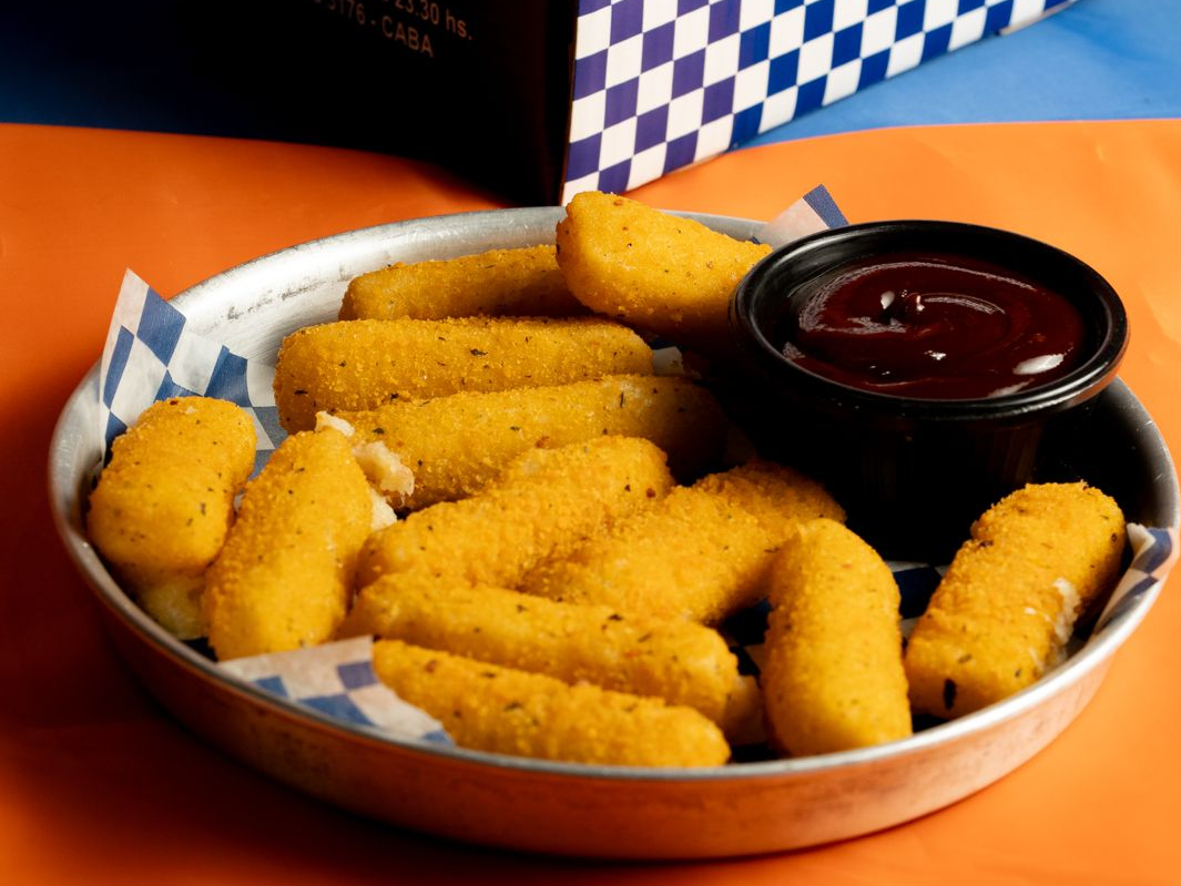 BASTONES DE MOZZARELA